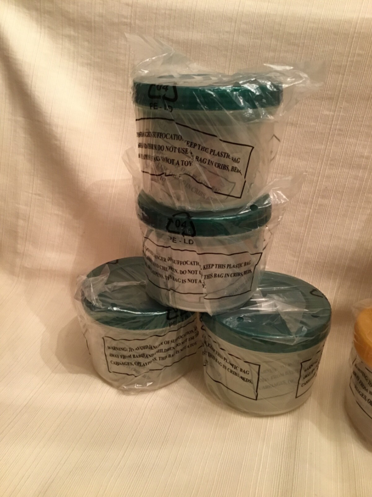 New Lock & Lock 12 total piece Twist Lid Storage Set