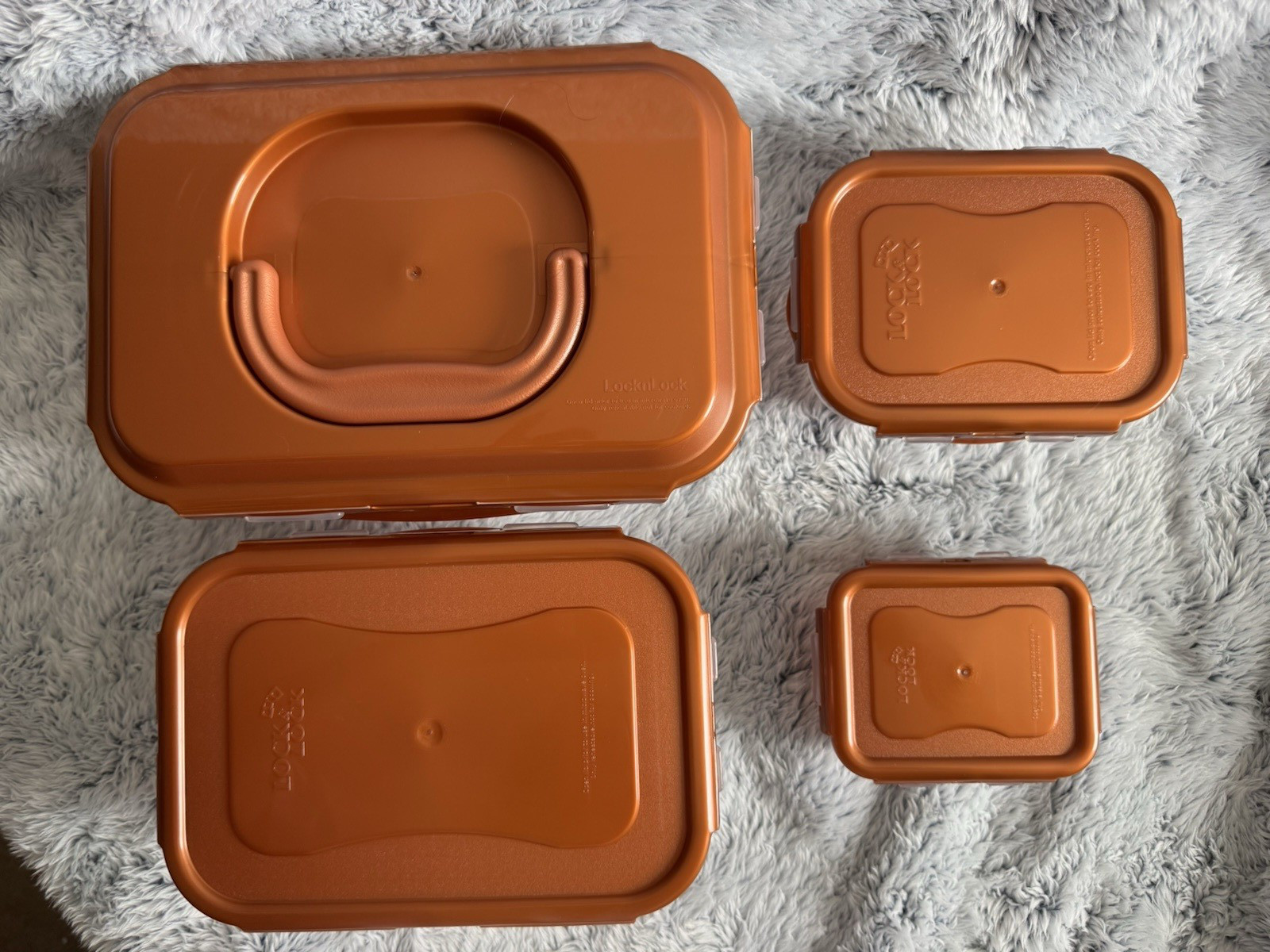 LocknLock 4 Piece Nestable Rectangle Storage Set COPPER largest w/handle – NEW