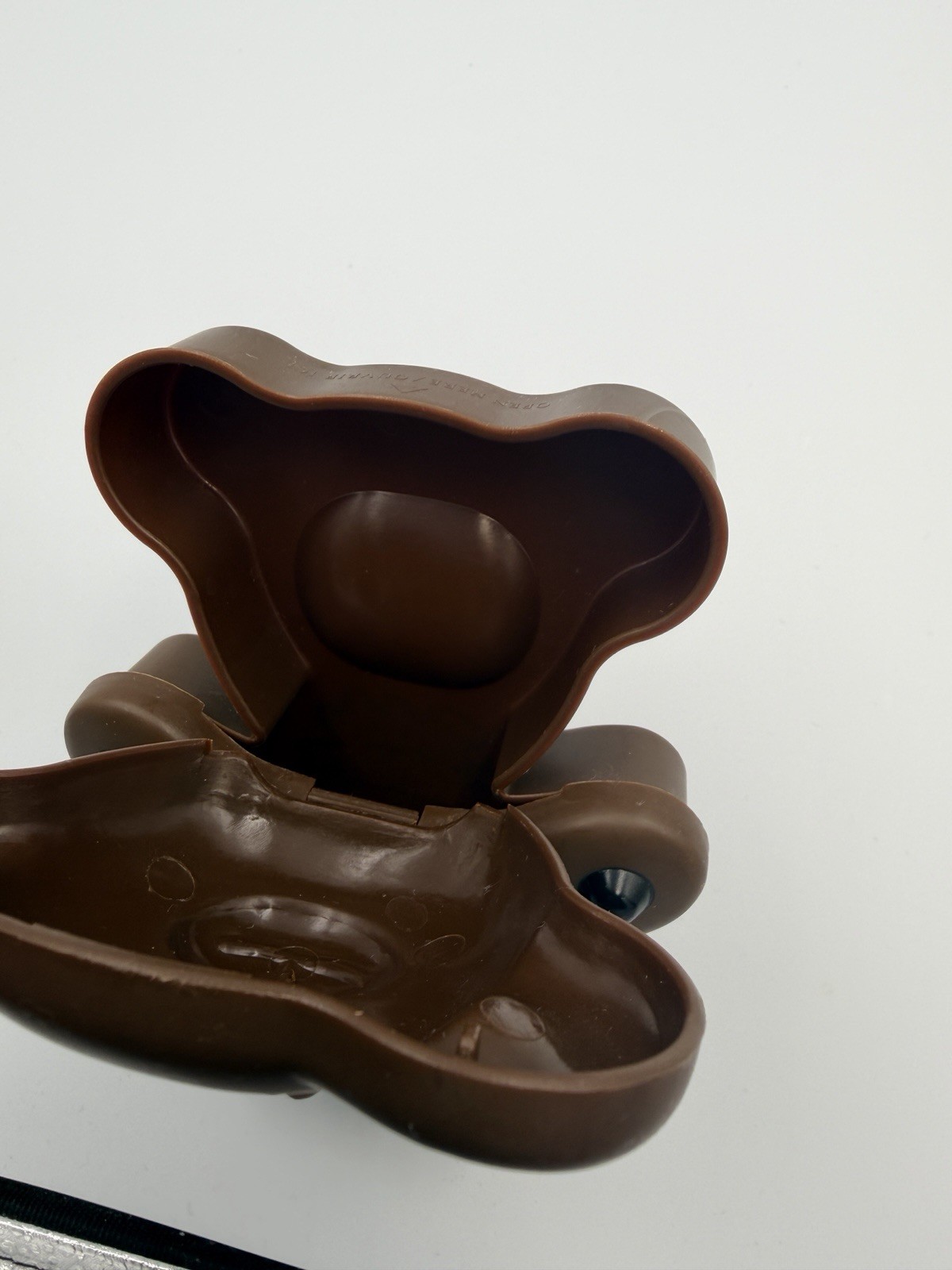 Teddy Grahams Flip Top Dark Brown Snack Container Vintage 1999 USED F1