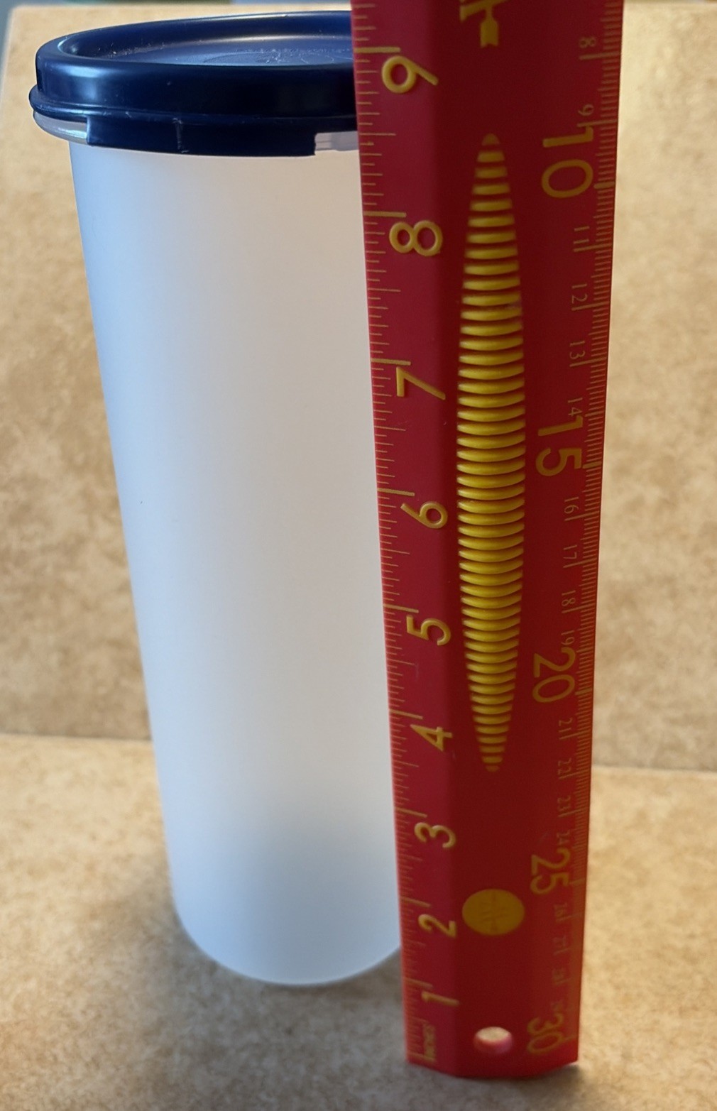 Tupperware USA 9” X 3.5” Module Container 1643D-2 Blue Lid #4 Storage Kitchen