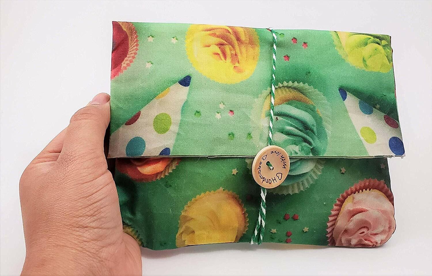 Beeswax Reusable Snack Bag Sandwich Bag Organic Cotton Handmade Cupcakes Pattern