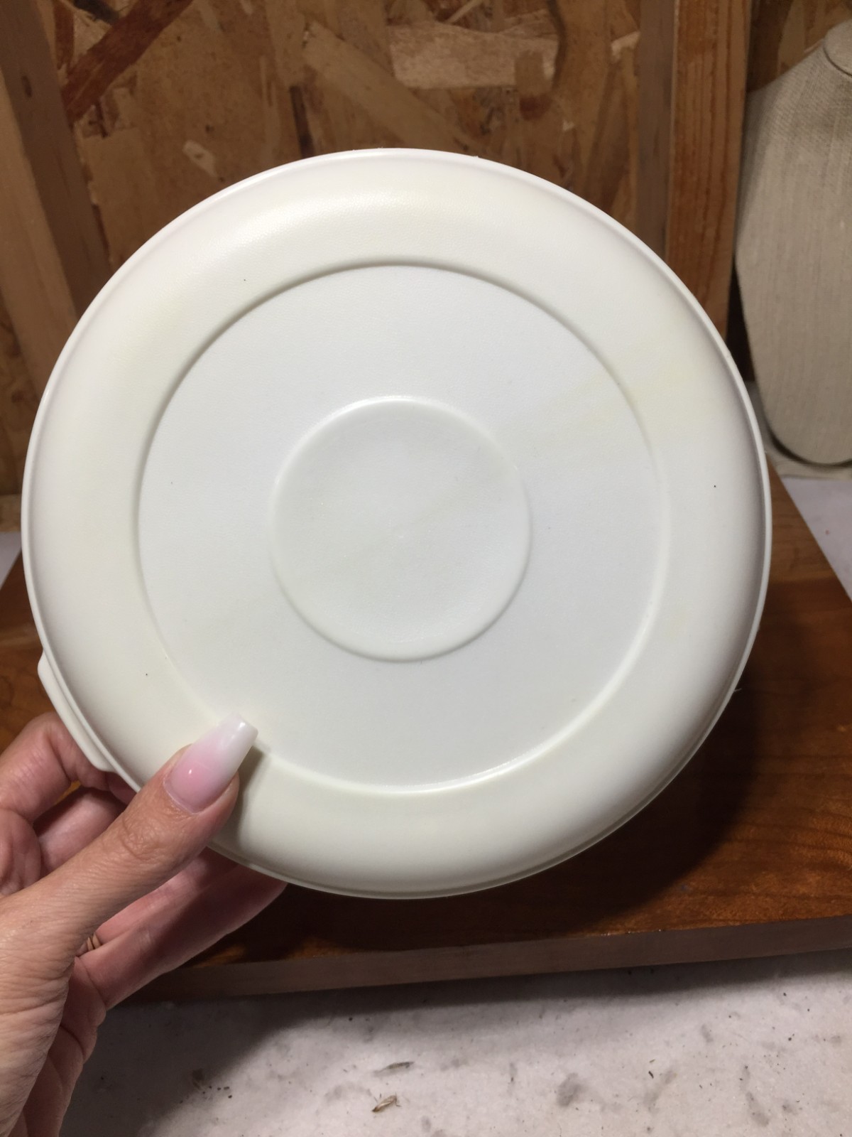 Rubbermaid Servin’ Saver 12 Cups 2.8 L Clear Bottom White Top 0032 3