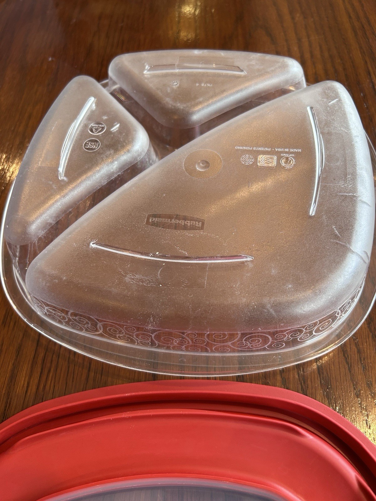 Rubbermaid Divided 3 Compartment Container Plate w Lids #7K74 Meal Prep Lot 2