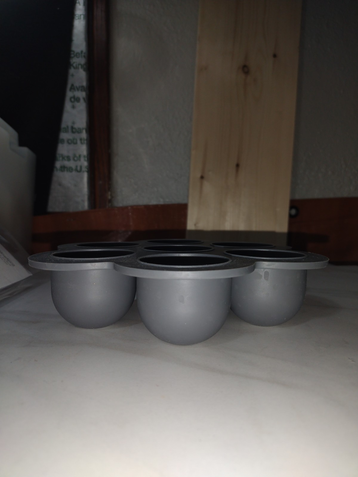 Mold 7 Round Wells 1.75″ Deep w/ lid