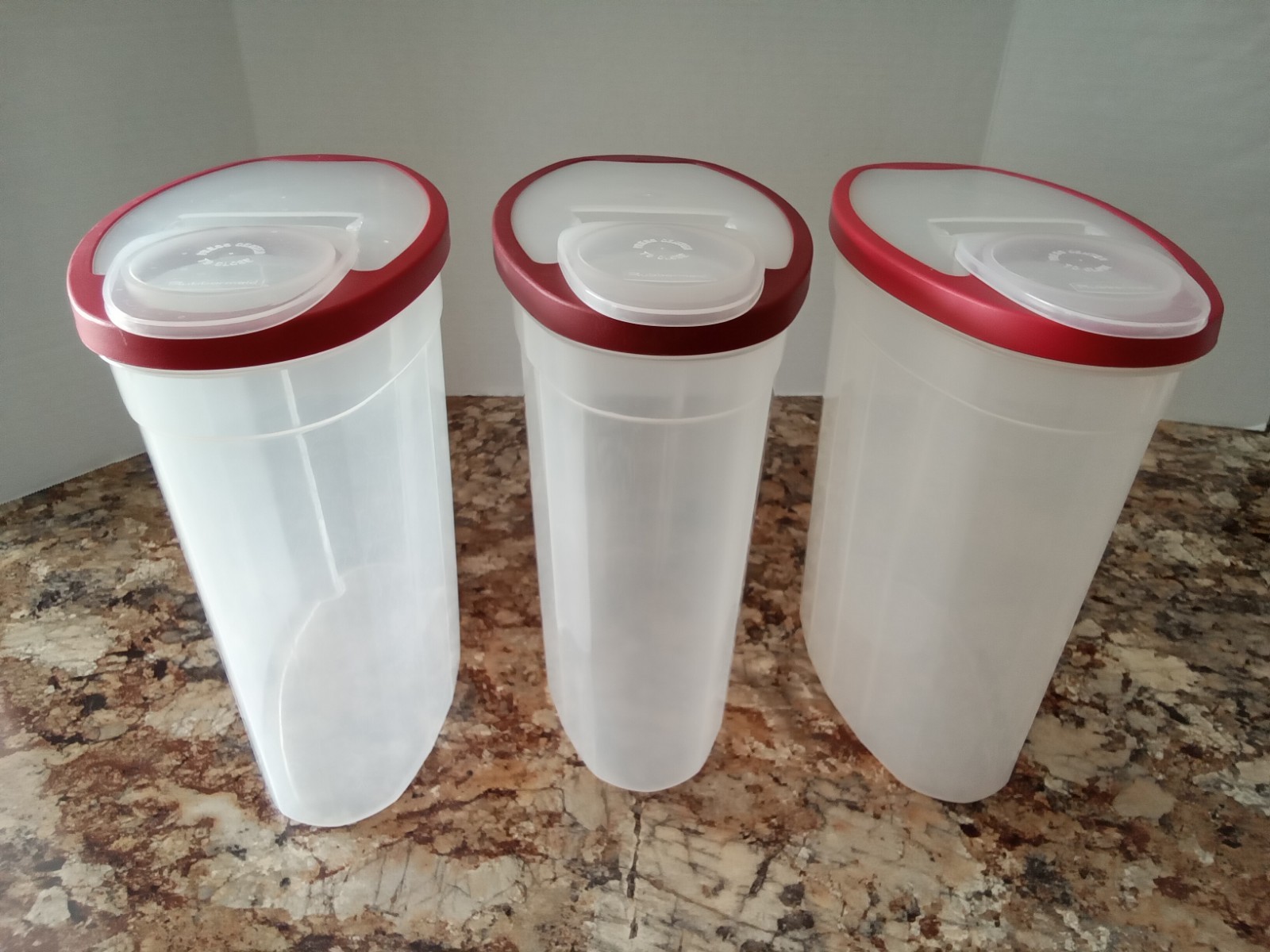 Rubbermaid Set of 3 Flex and Seal Cereal Keeper 1.5 Gallon With Red Lids Storage