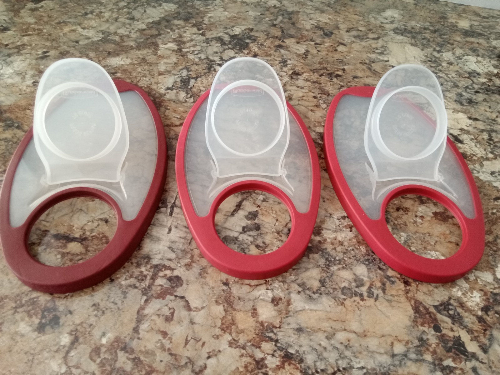 Rubbermaid Set of 3 Flex and Seal Cereal Keeper 1.5 Gallon With Red Lids Storage