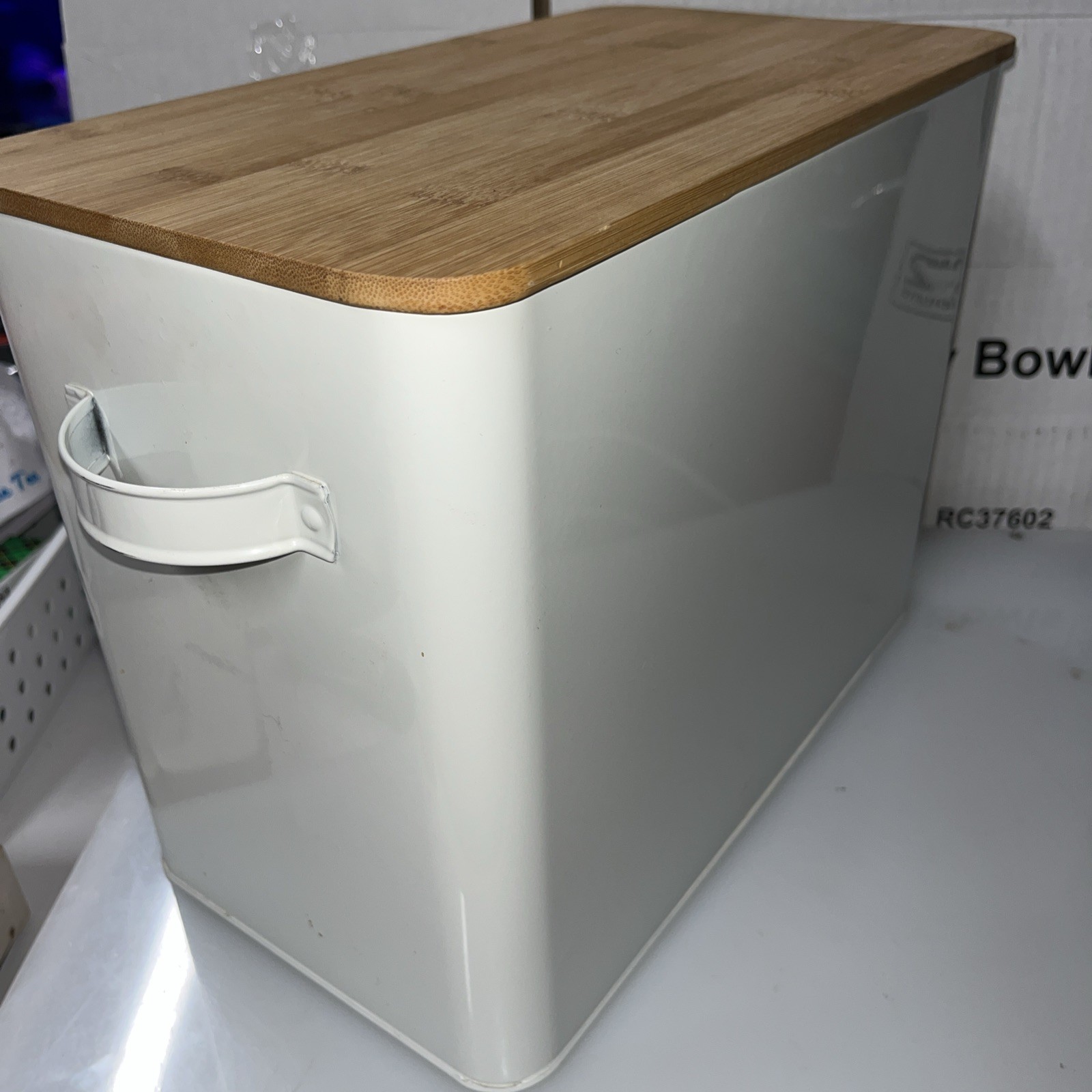 Metal Bread Bin – Bread Box with Bamboo Lid and Integrated Chopping Board 33×23