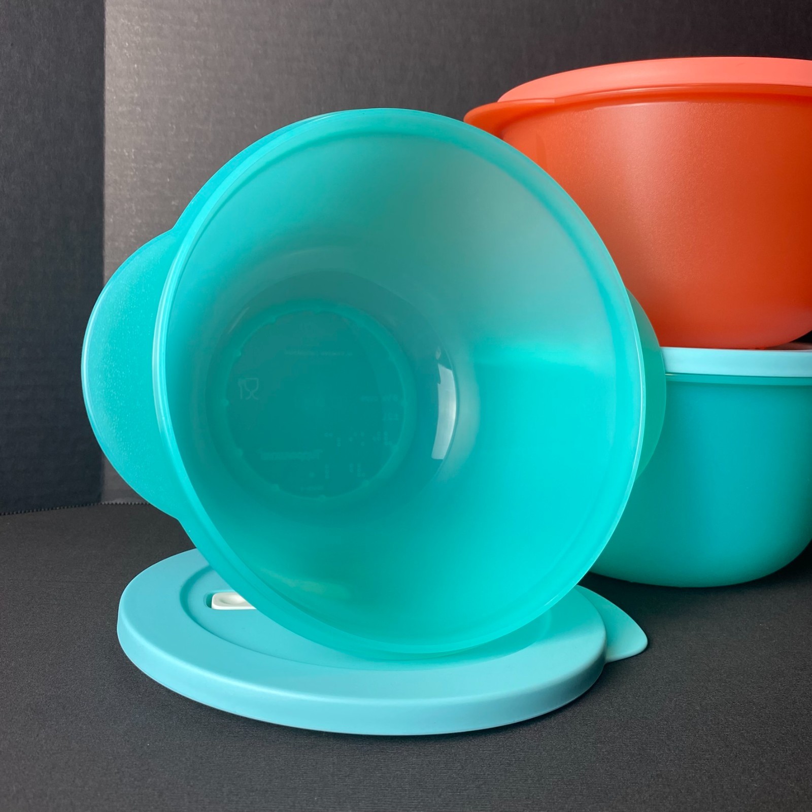 Tupperware CrystalWave PLUS Extra-Large Round Containers (X1)