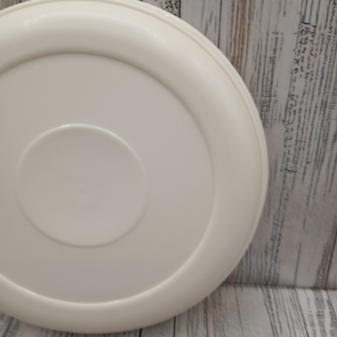 Rubbermaid Servin Saver #9 Round Almond Lid 0023 Replacement Cover ONLY