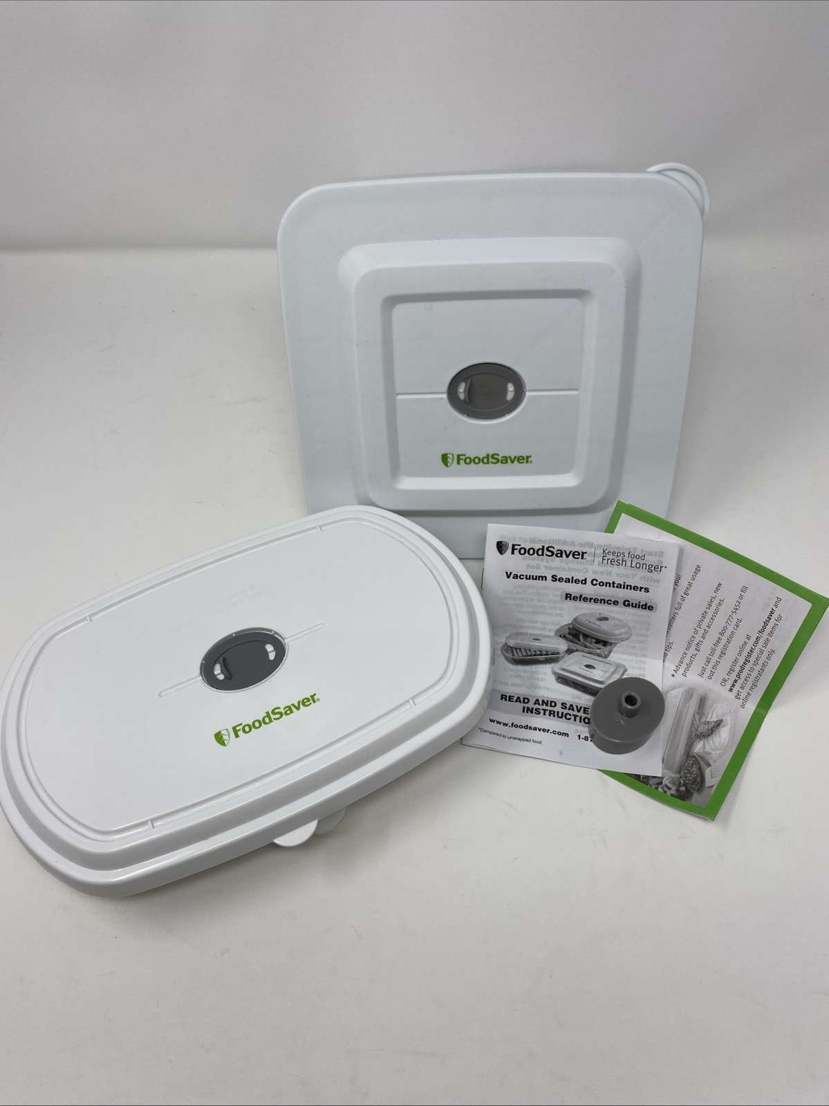 Food Saver Vacuum Sealed Lunch/ Meal Containers 2 pc With Adapter & Instructions