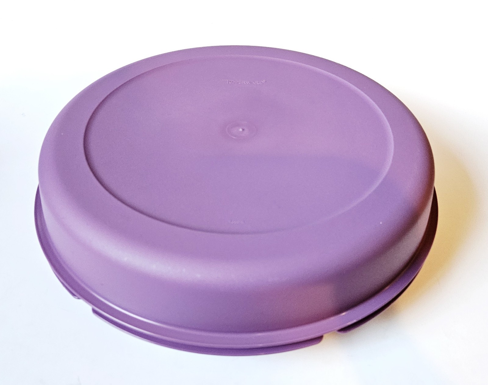 Tupperware Serving Center Divided Compartment Party Snack Tray Purple