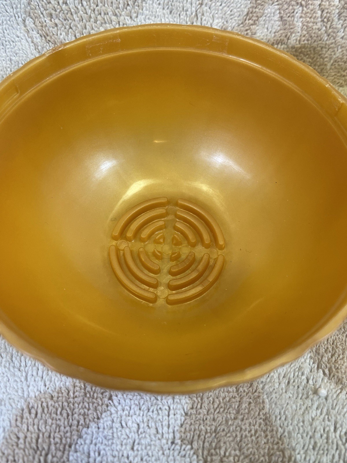 Vintage 1990s Hutzler Onion Shape Saver 59 Keeper Storage Container Hard Plastic