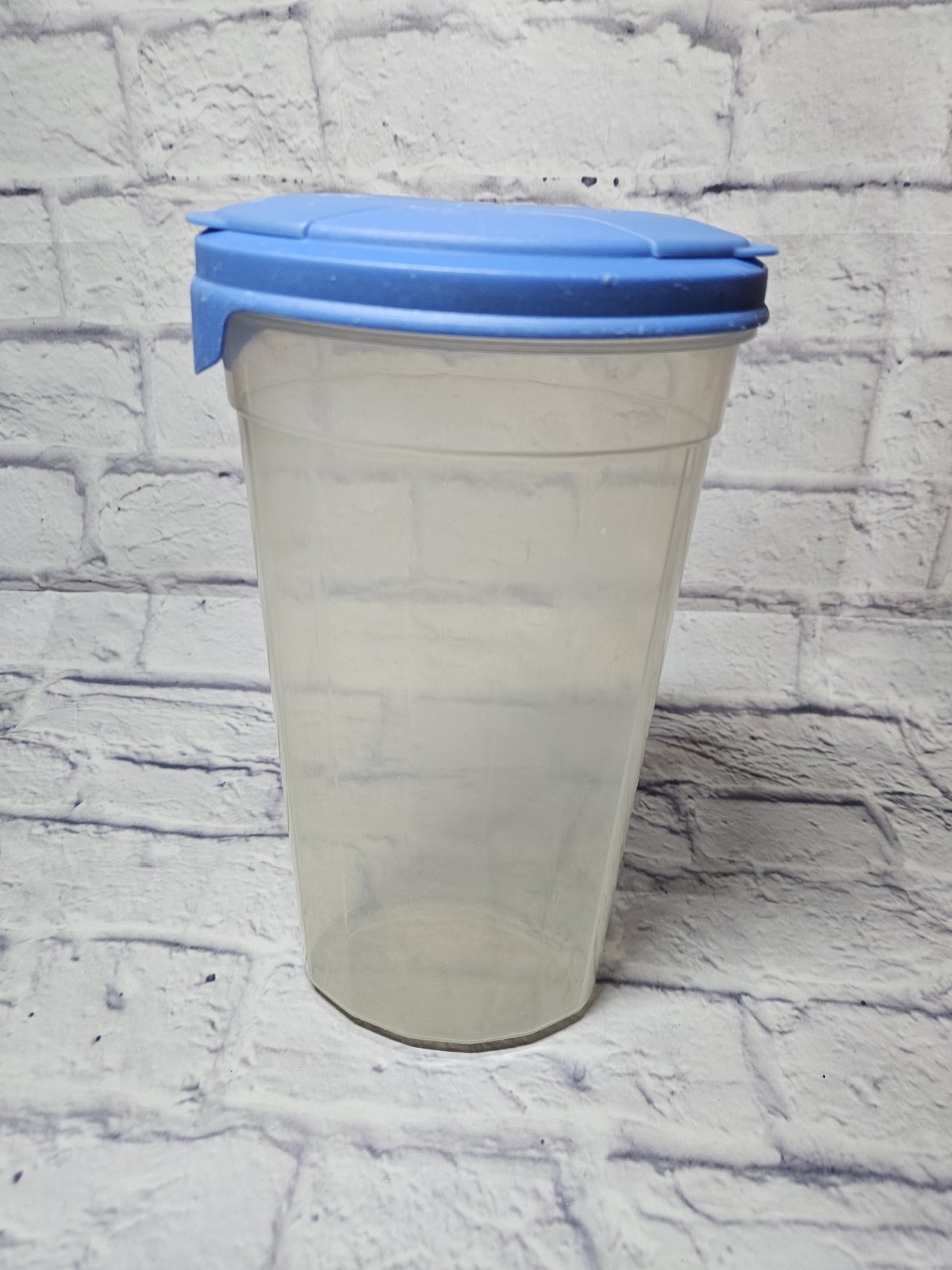 Vintage Rubbermaid Servin Saver #3 Container #556E w/ Portion Control Lid #3