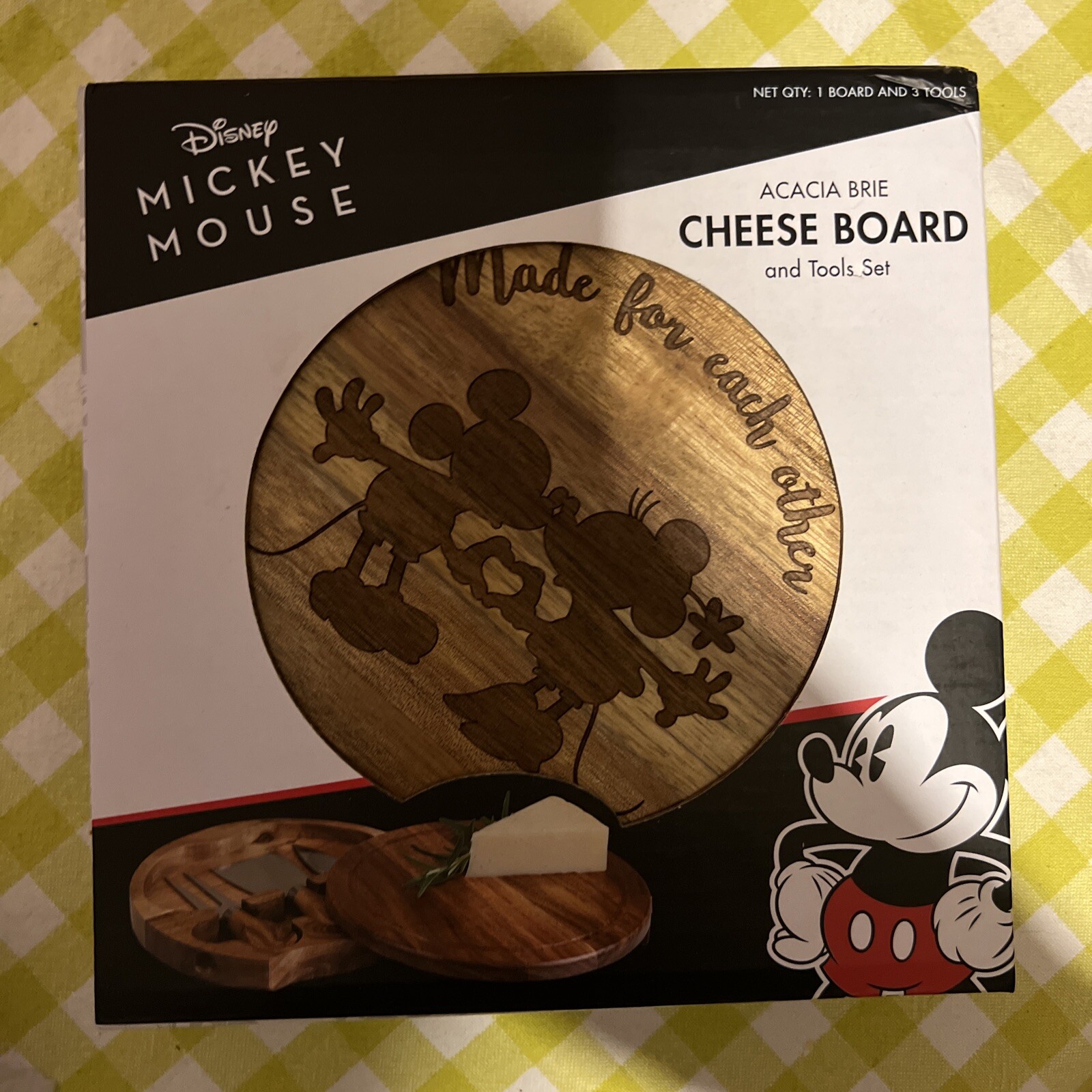 Disney Mickey & Minnie Mouse Acacia Brie 7.25″ Wood Cheese Board & Tool Set NEW
