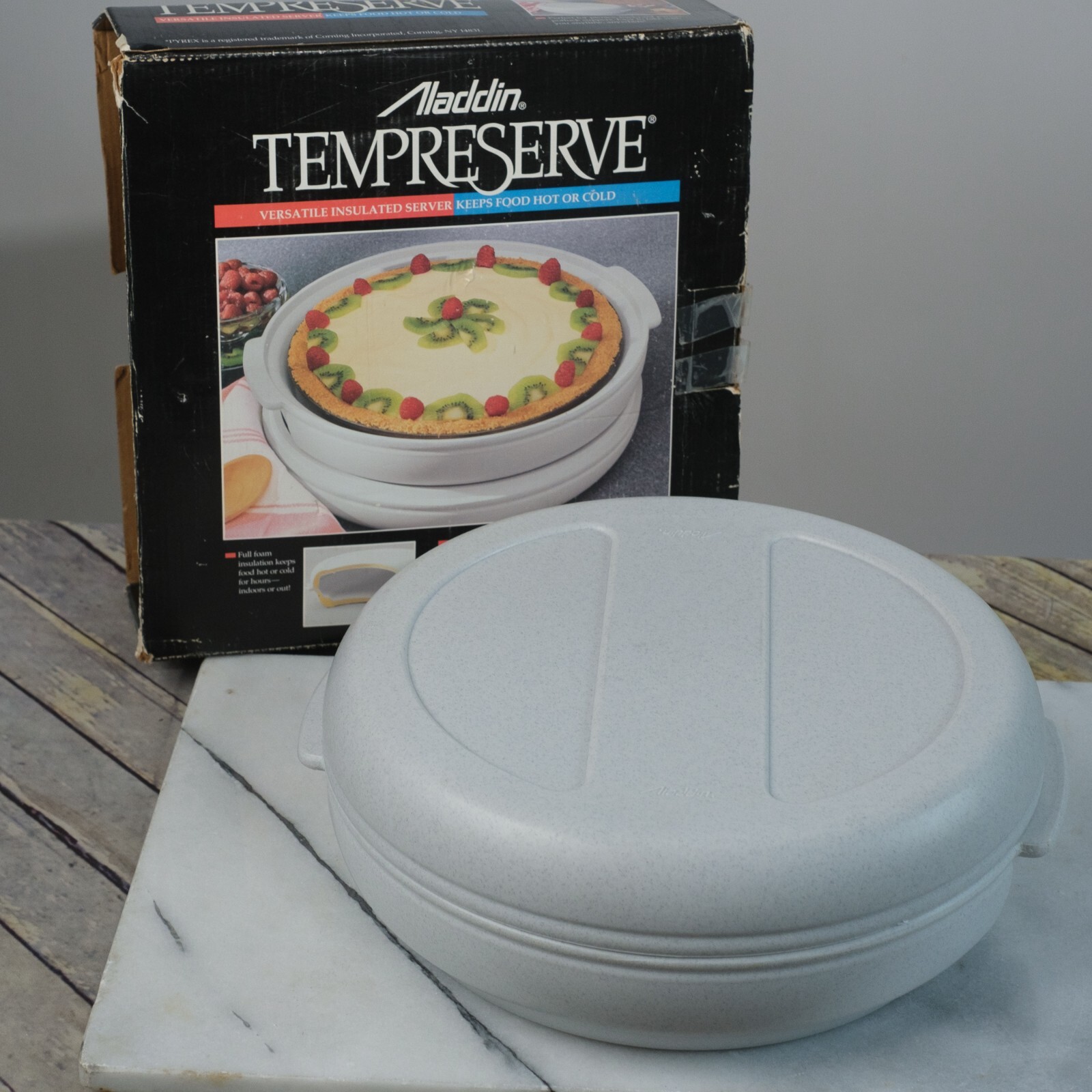 ALADDIN TEMPRESERVE Insulated Pie Carrier Server with Pyrex 9″ Glass Pie Dish