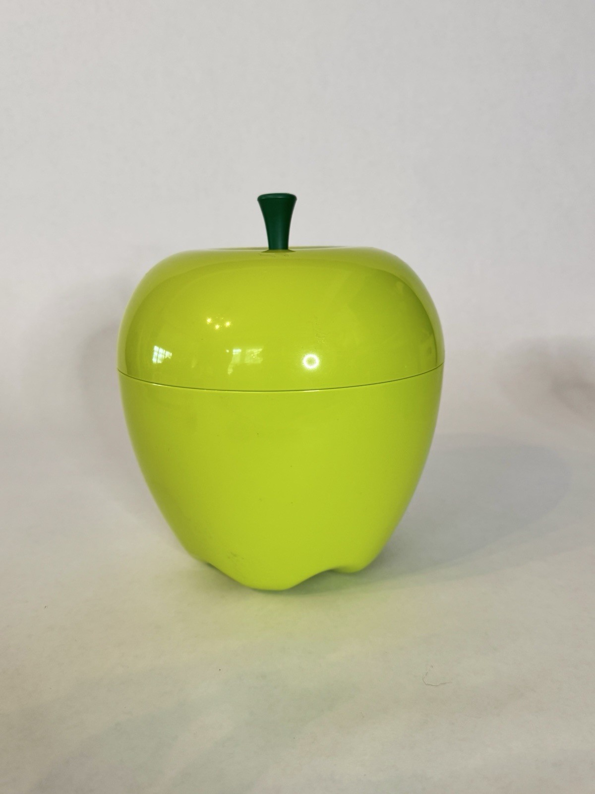 Qualy Happle Green Apple Storage Container Fruit Bowl Cookie Jar Canister & Lid