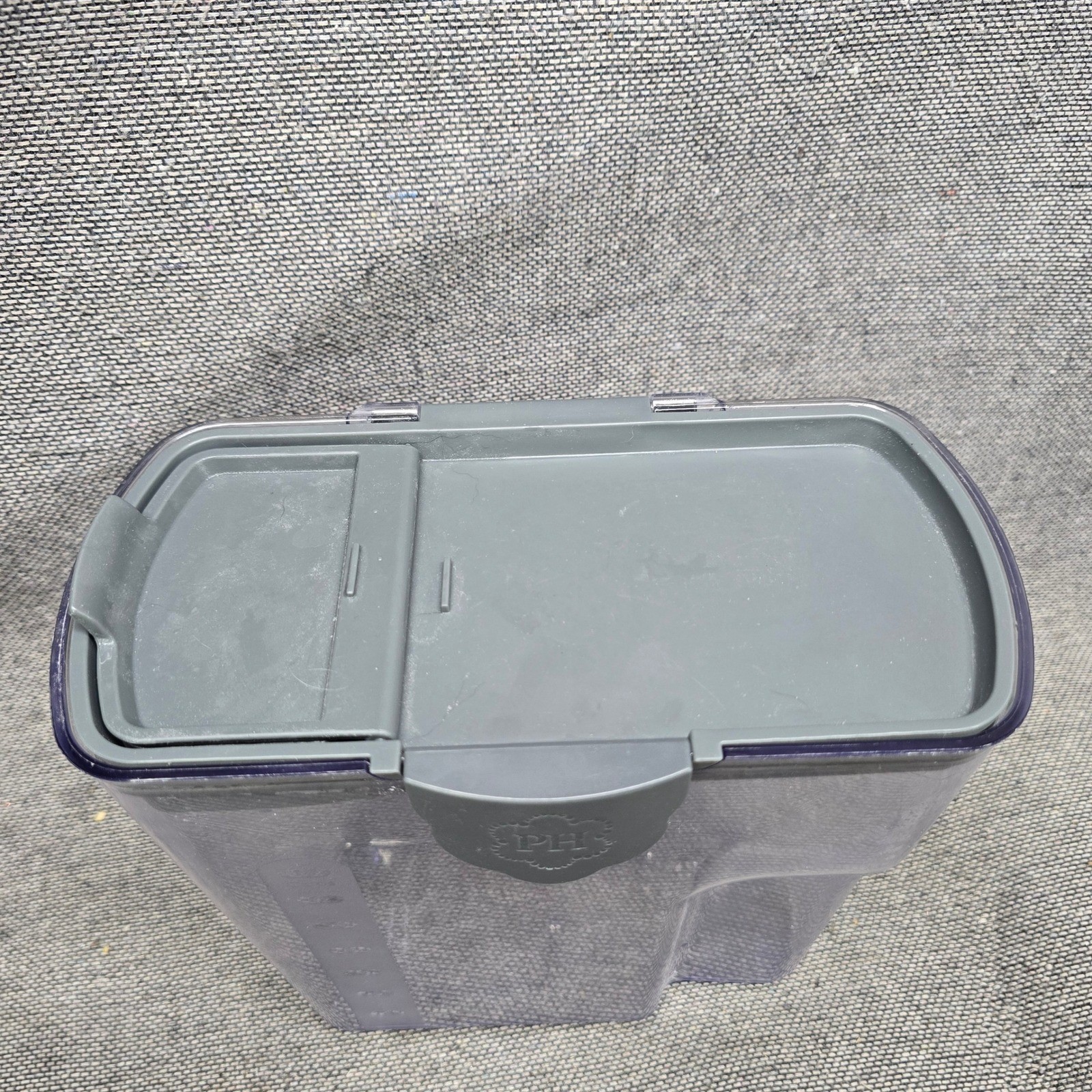 Princess House Specialty Pantry 14-Cup Airtight Cereal Storage Container – Gray
