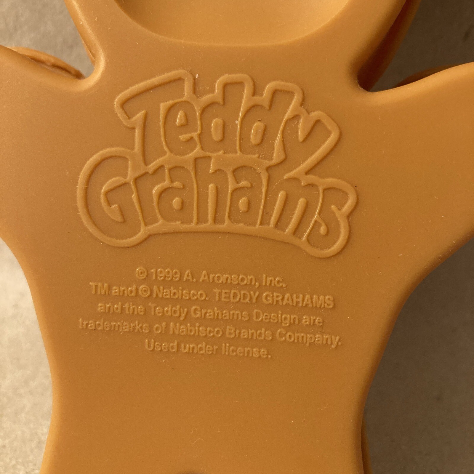 Teddy Grahams Flip Top Light Brown “Spicey” Snack Container Vintage 1999 USED F1