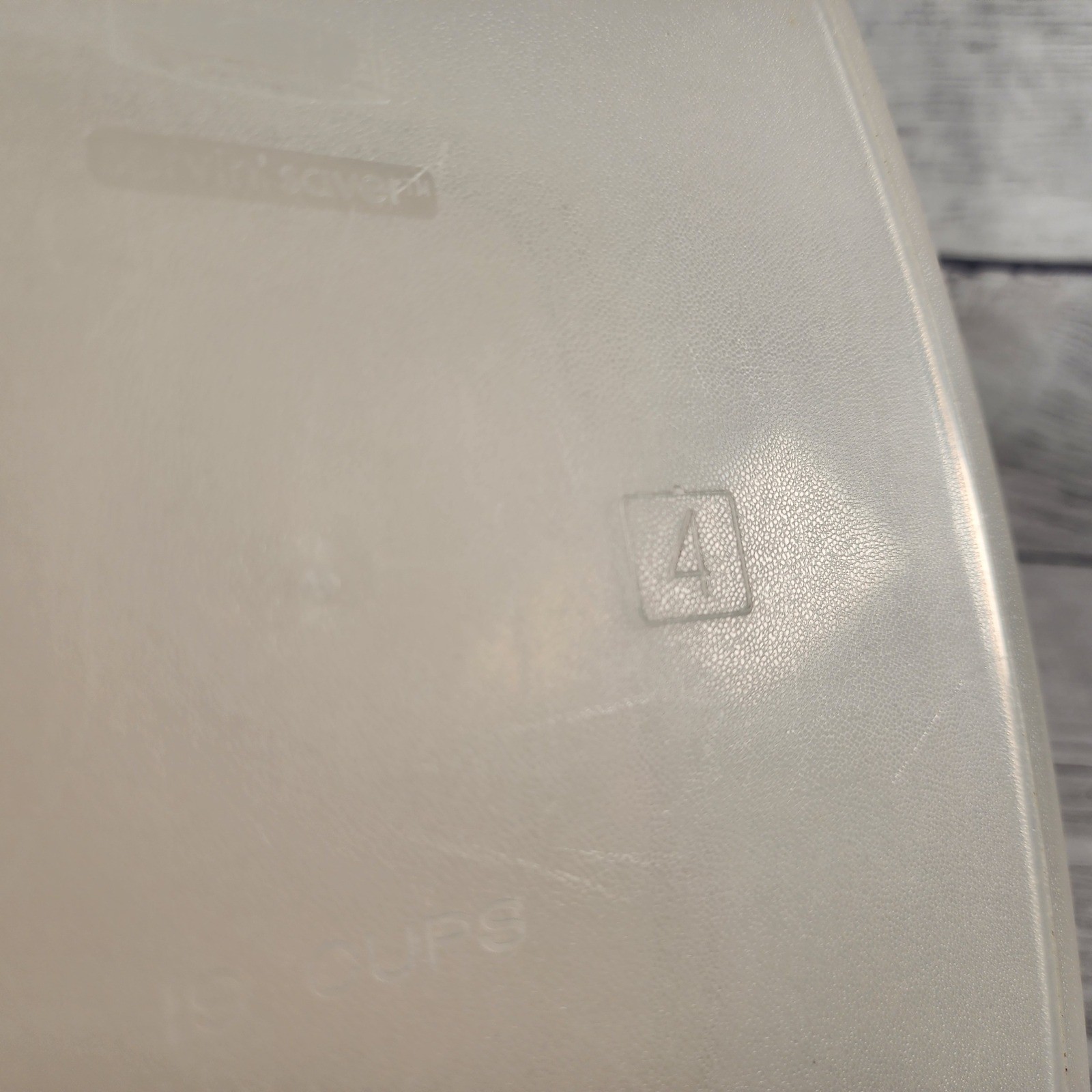 Rubbermaid Servin Saver 19 Cup 4.5L Square Food Storage Container Clear #4