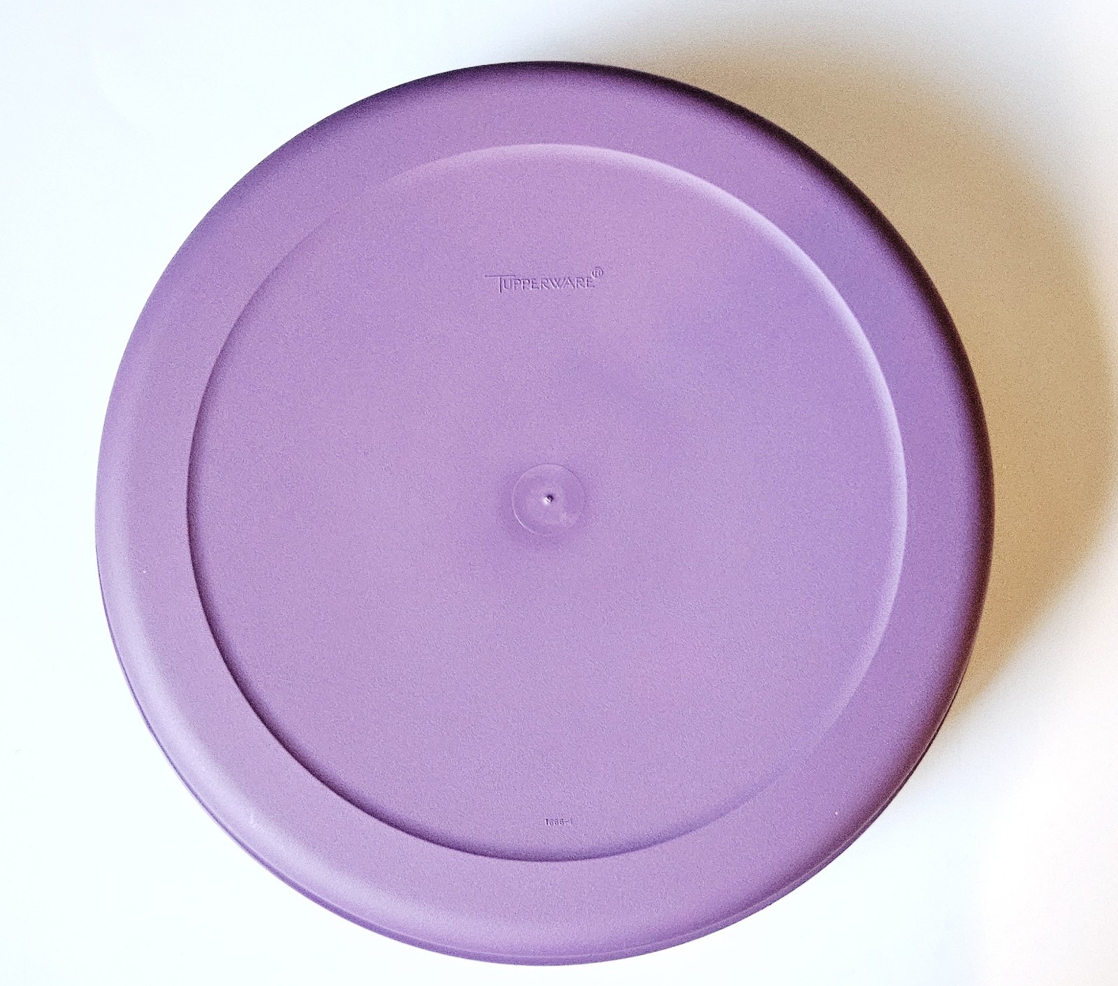Tupperware Serving Center Divided Compartment Party Snack Tray Purple