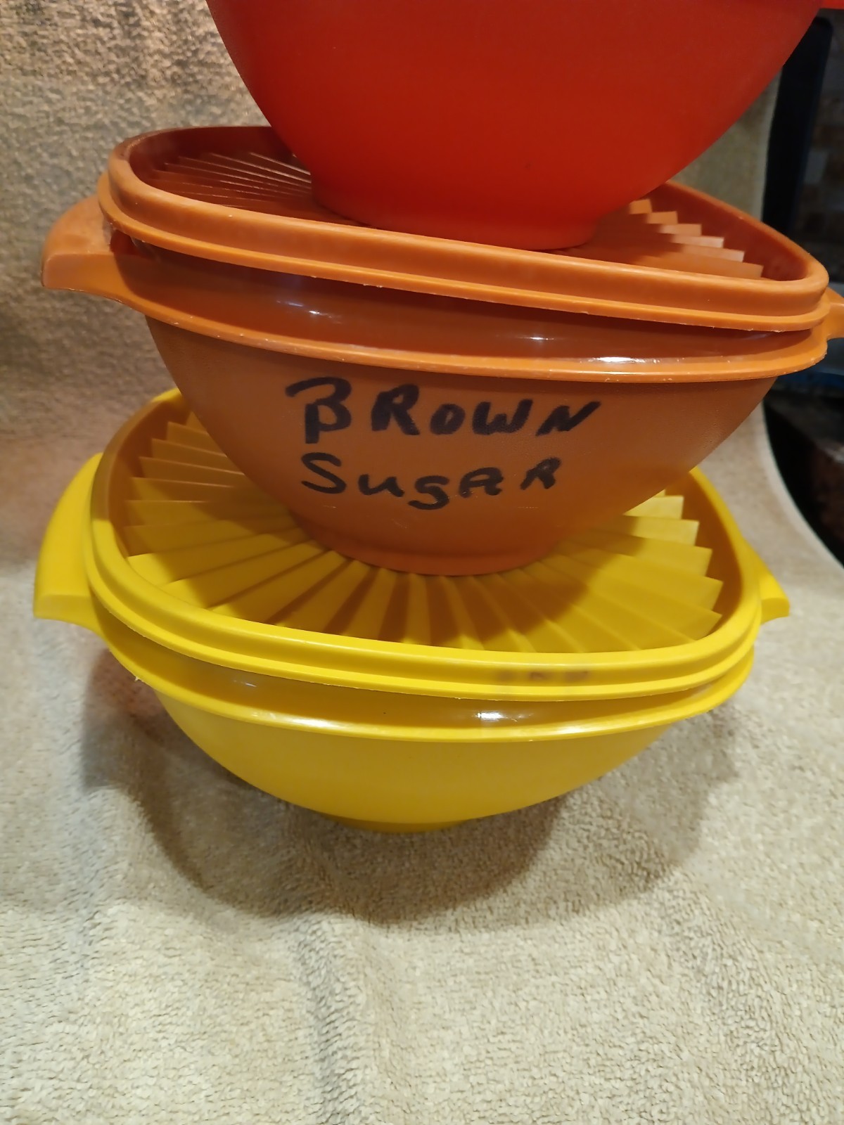 Tupperware SERVALIER SERVING HANDLED BOWLS bowl Vintage 3 Pc Set + Seals Harvest