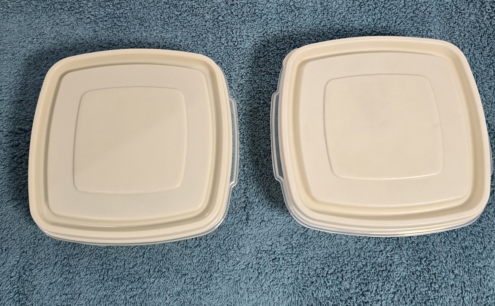 Vintage Rubbermaid Servin Saver #1 2 Cups With Lids Set Of 2