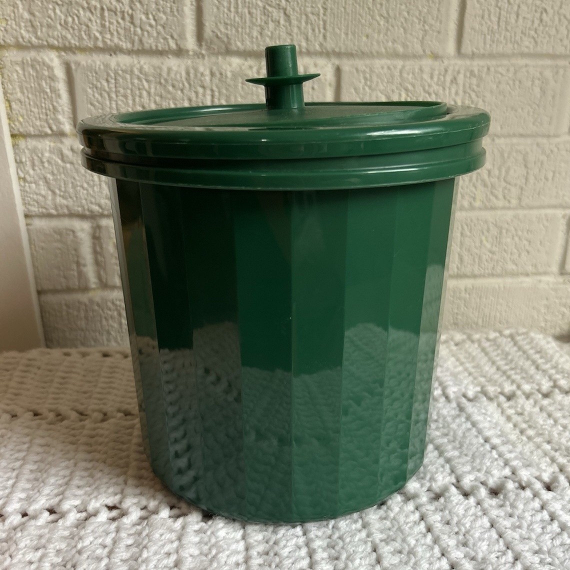 Tupperware Hunter Green Double Wall Insulated Ice Bucket