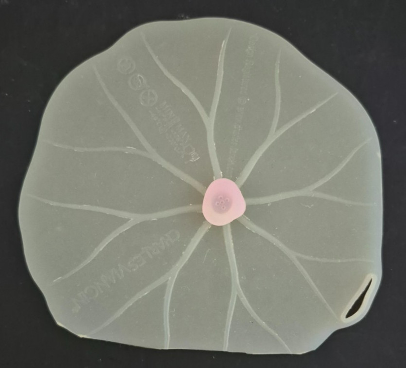 Charles Viancin Silicone Airtight Lid 4″ LILY PAD YELLOW PINK EUC