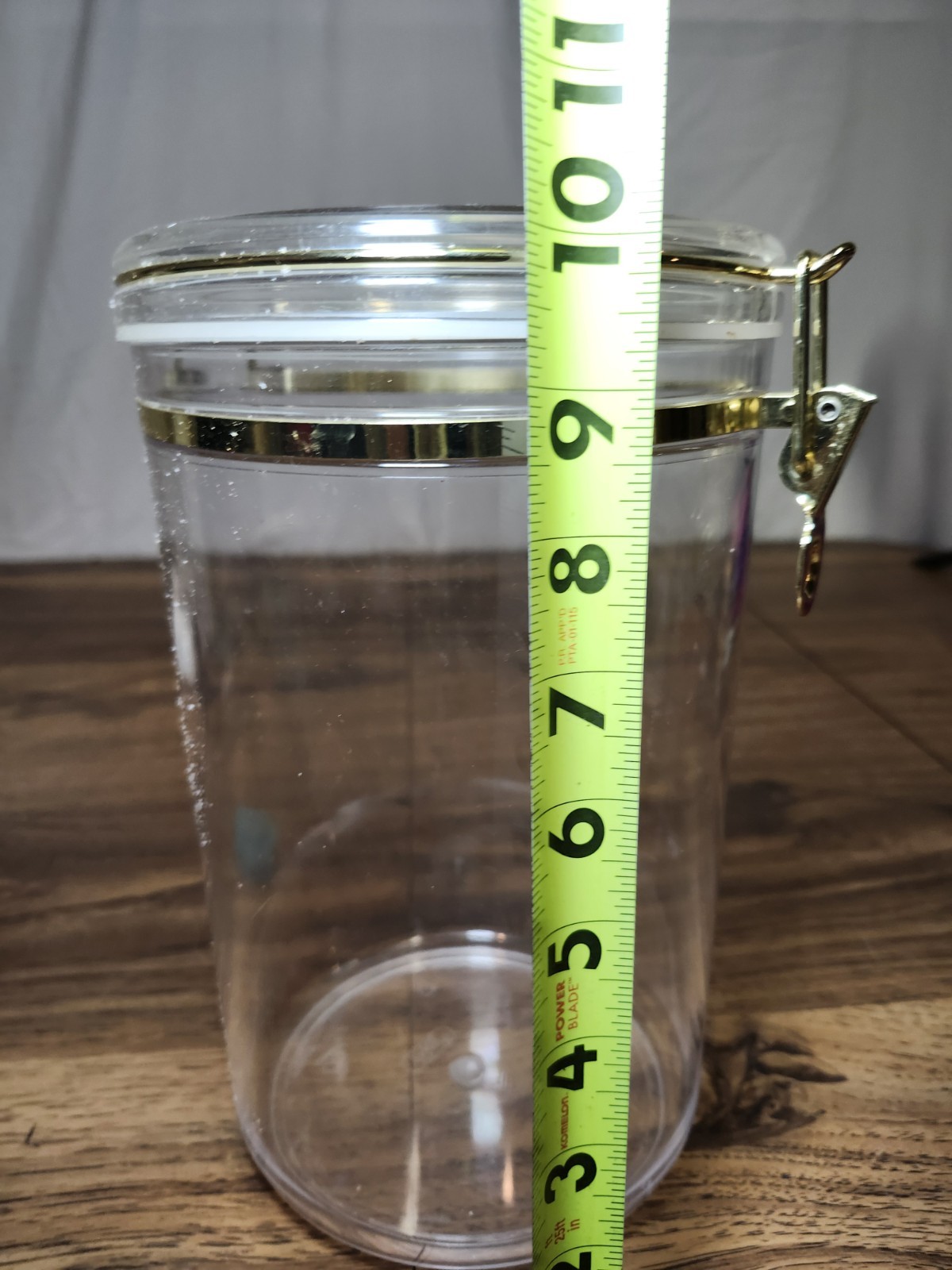Felli Clear Plastic W Gold Round Airtight Container Storage