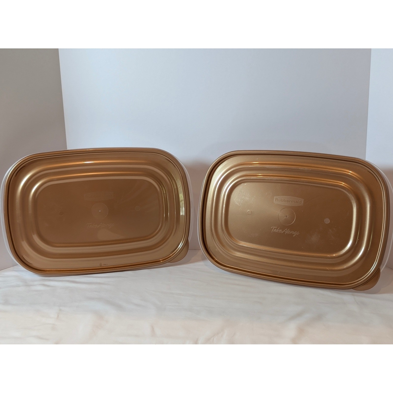 Rubbermaid TakeAlongs Rectangular Food Storage Containers Gold Lids 4.7 Cup 2pk