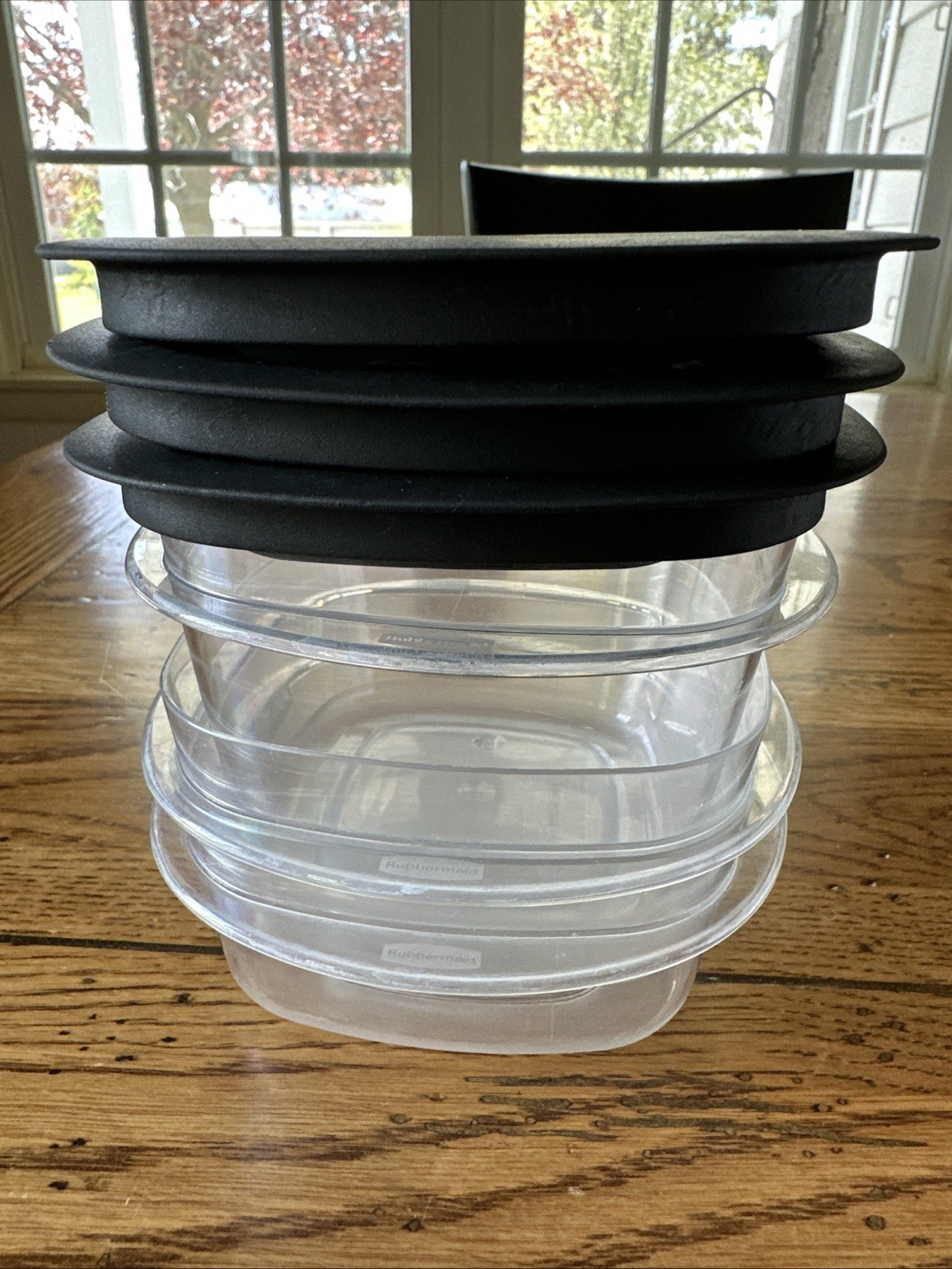 3 Rubbermaid Premier Storage Containers 1.25 C & 2 C Black Lid Clear Acrylic