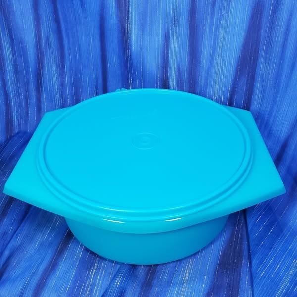 Tupperware Large Tortilla Keeper 12cup or 30 8″ tortillas NEW