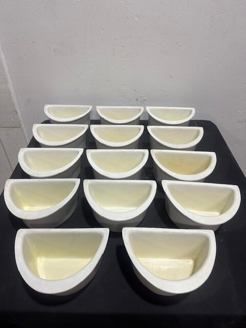 **LOT OF 14** “BON CHEF 5102” WHITE POLY CANE COATED HALT-MOON FOOD CONTAINERS