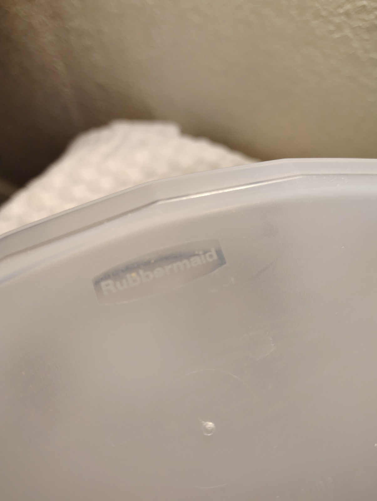Rubbermaid Food Storage Container 1.5 Gal Blu Lid Cereal Pasta Liquid Oval