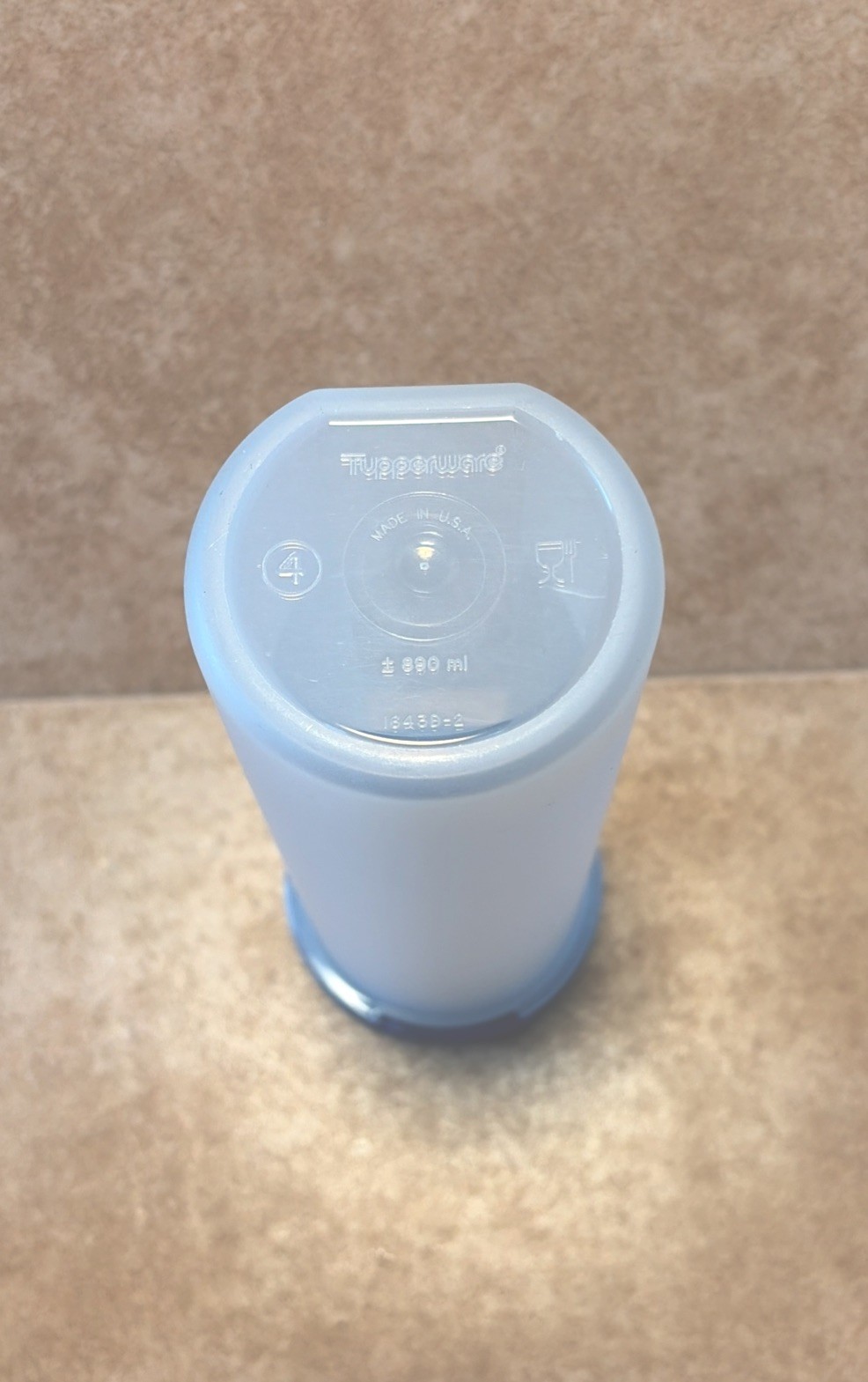 Tupperware USA 9” X 3.5” Module Container 1643D-2 Blue Lid #4 Storage Kitchen