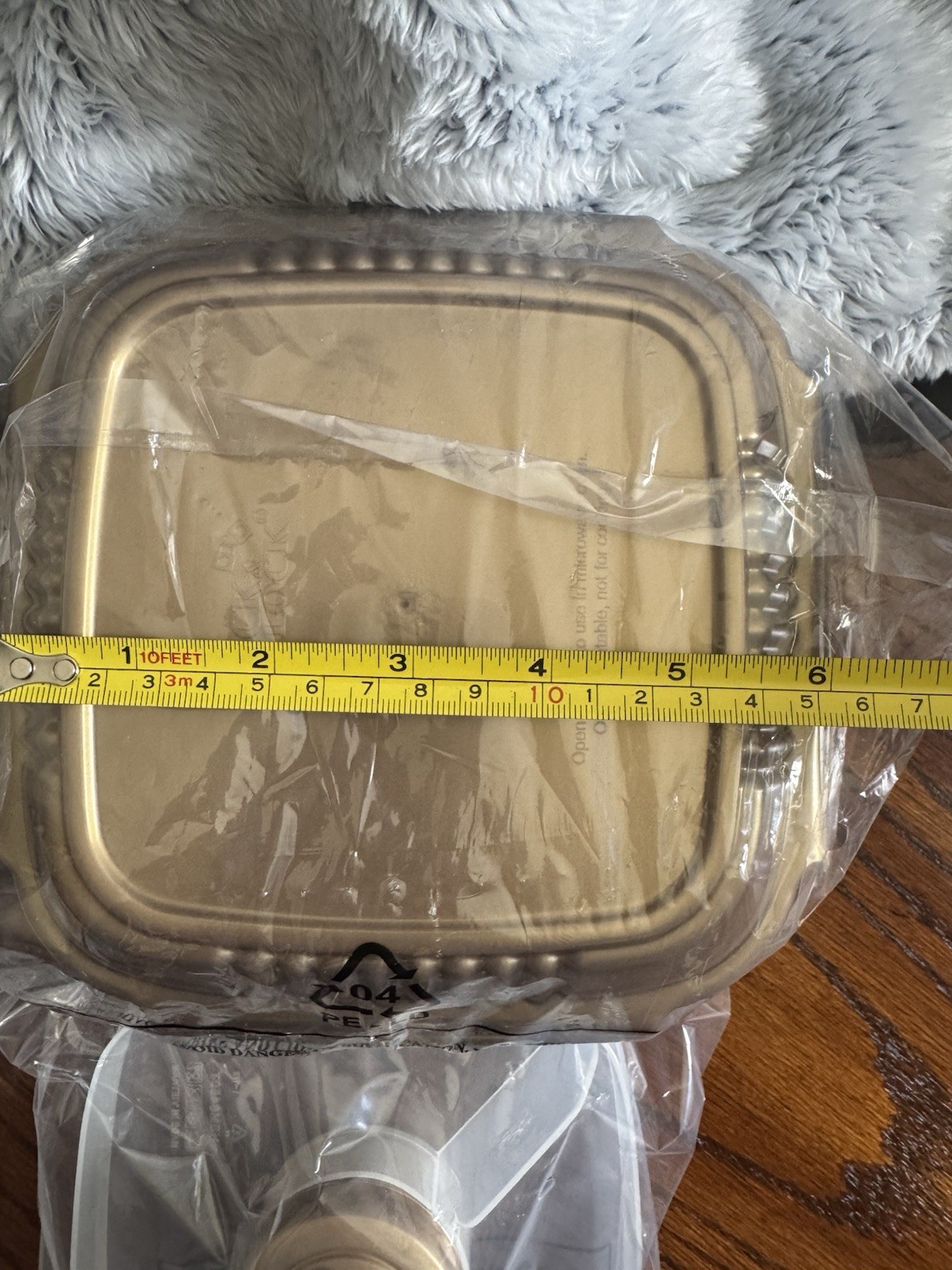 Lock n Lock Set (4) Salad Lunch Take-out Zen Container GOLD w/ Dividers/Dressing