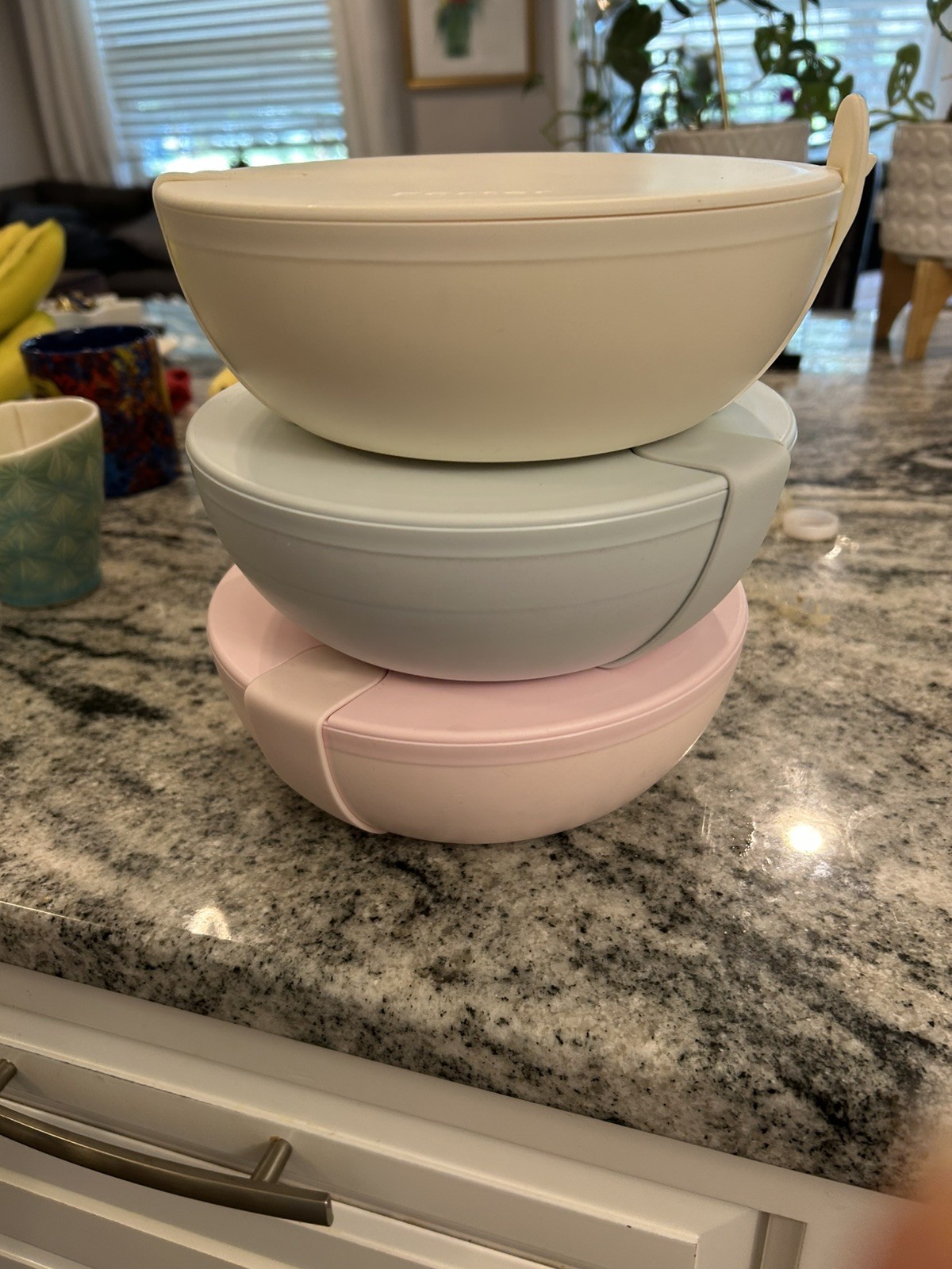 W&P Porter Plastic Bowl Lunch Container w/ Protective Non-slip Exterior, GREY