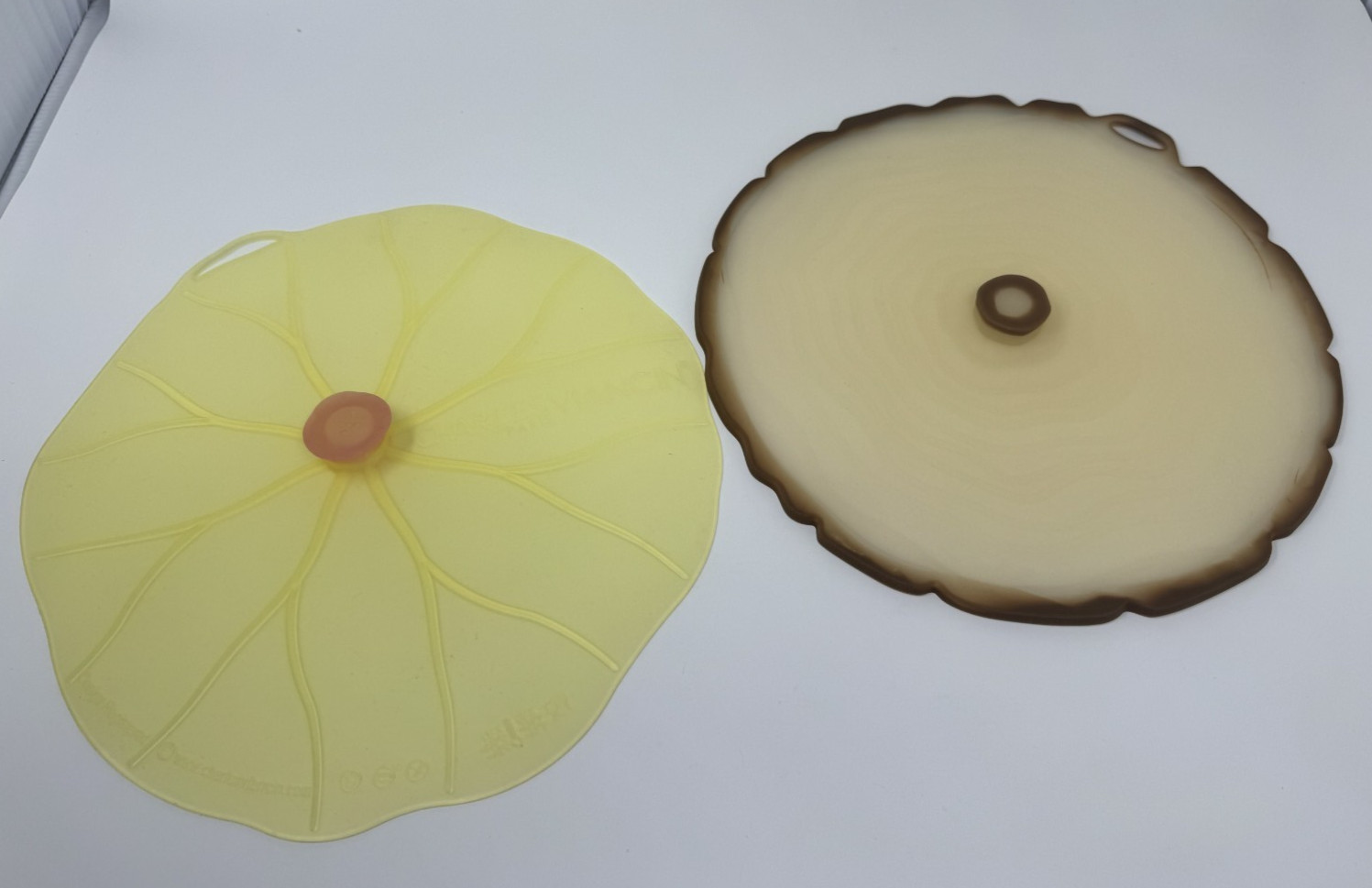 Charles Viancin Silicone Airtight Lids 12″ Roud Lily Pad & Timber Pattern