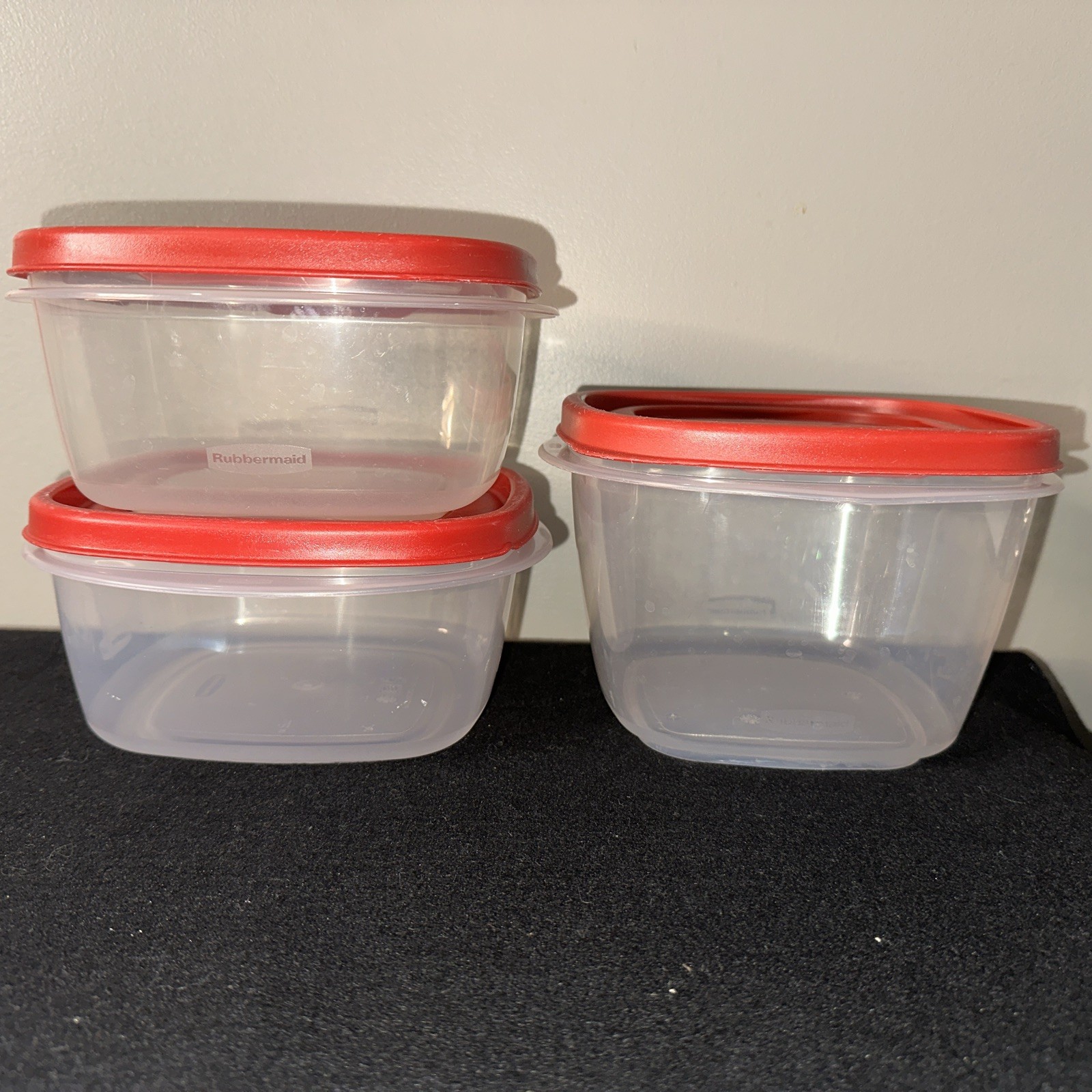 RUBBERMAID STORAGE FOOD CONTAINER 1 ~7 CUPS AND 2 ~ 5 CUPS~ SET OF 3 ~WITH LIDS