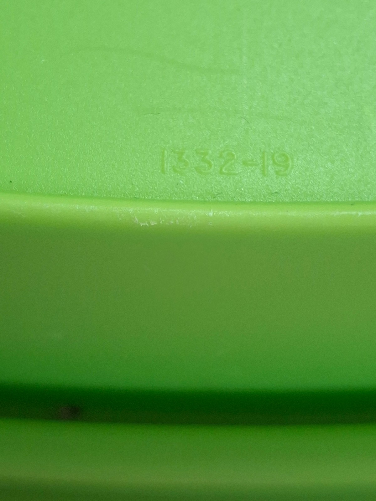 TUPPERWARE PICK A DELI 1330 FORGET ME NOT 5105a ONION KEEPER 3MIDGETS LIME GREEN