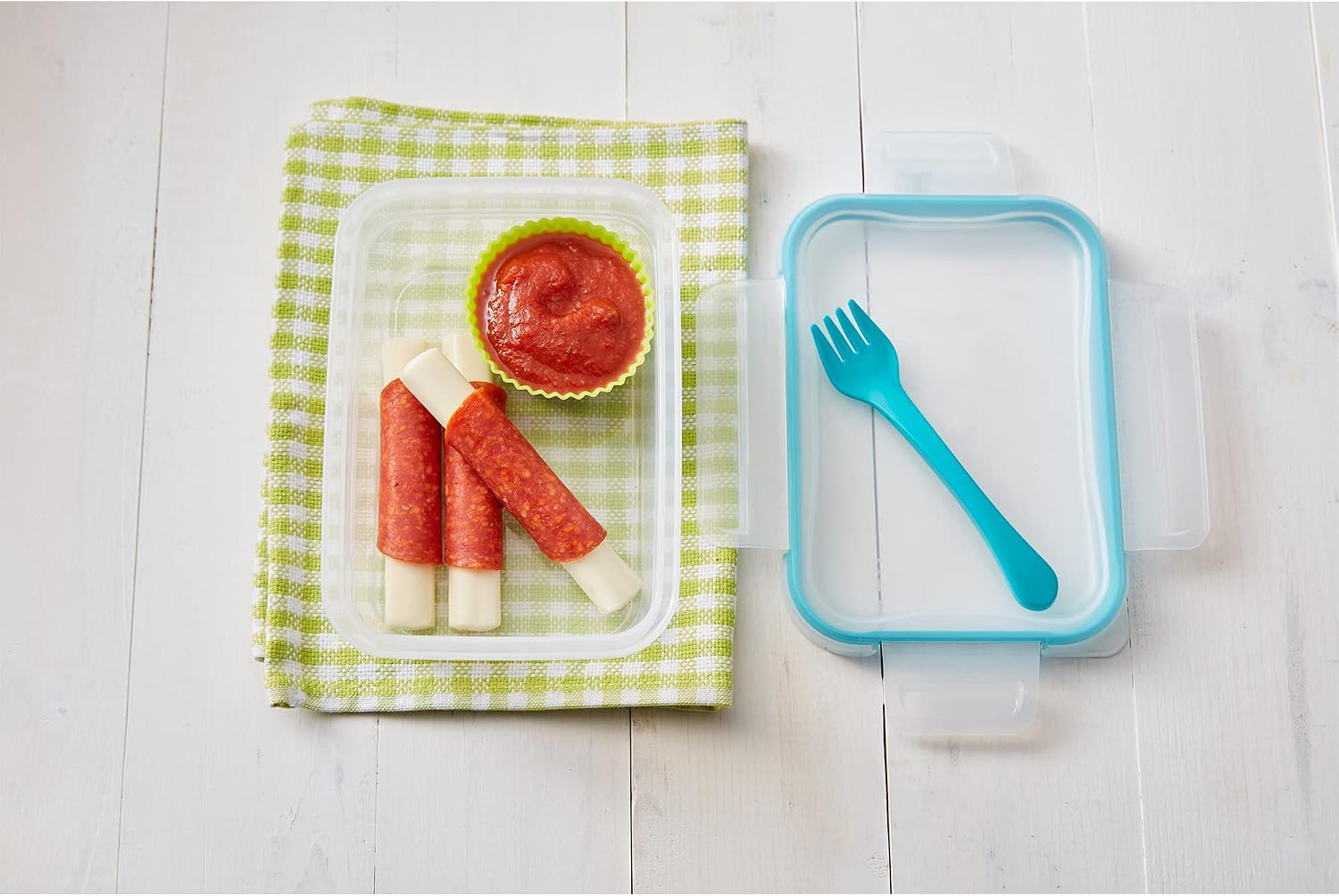 Total Solution 3-Cup Plastic Food Storage Container with Lid, 3-Cup Square Meal