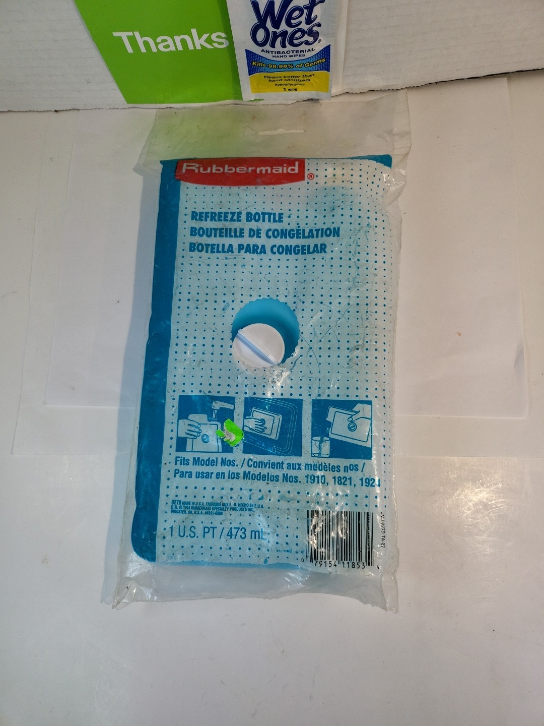 Rubbermaid Refreeze Bottle. NOS. 1 Pint. Part #8279. New Sealed Package.