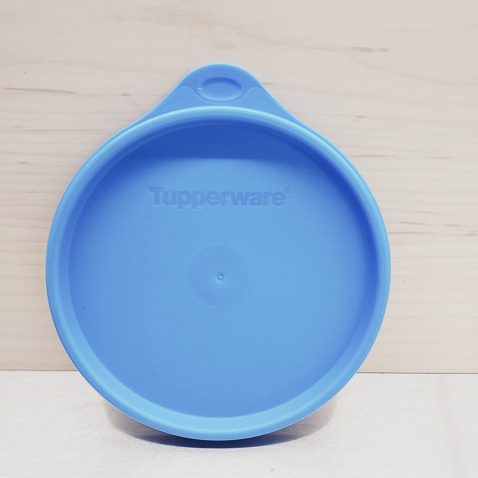 Tupperware Light Blue 6957A Replacement Round Lid Approx. 5″