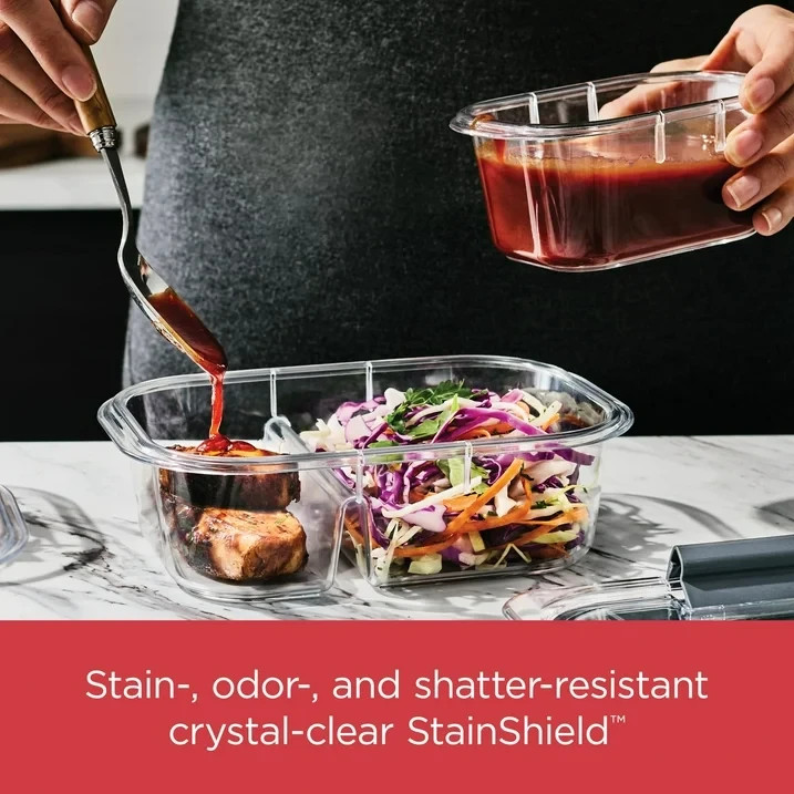 Rubbermaid Brilliance 9.6 Cup Large Stain-Proof Food Storage Container