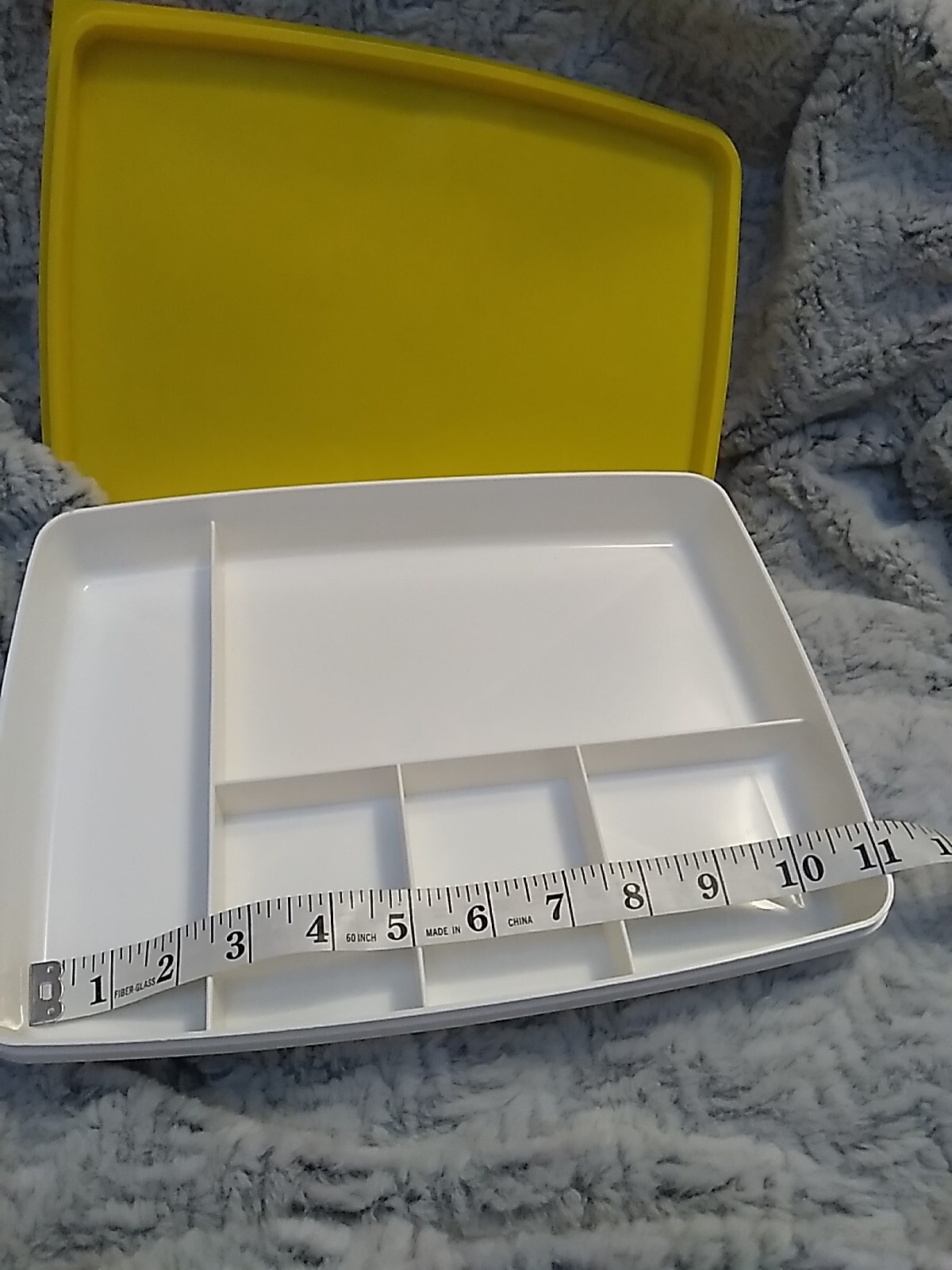 food microwave safe storage containers 11.5 x 9x 1 Divided ~yellow ~white
