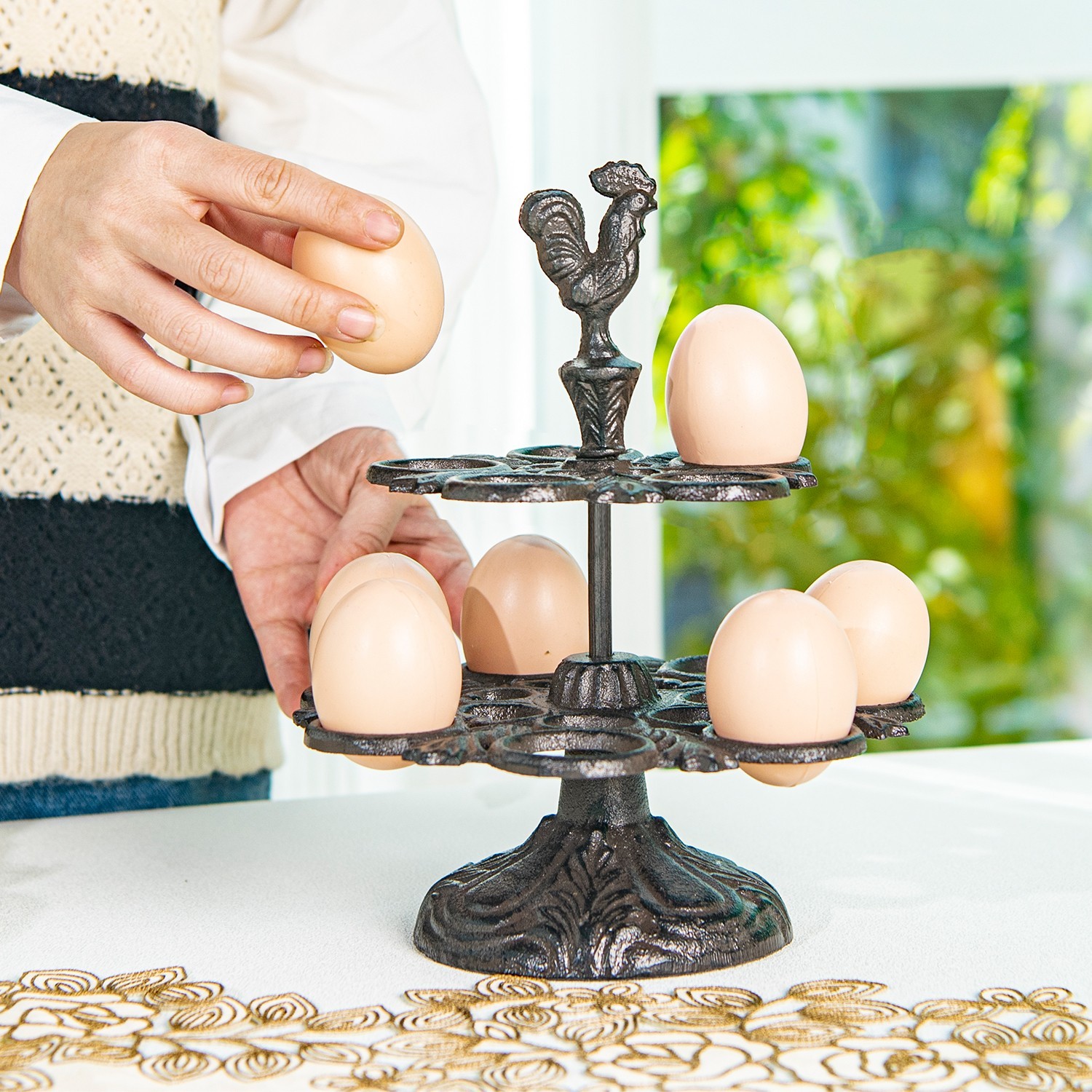 Sungmor Cast Iron Eggs Holder Stroage Kitchen Tabletop Decor Rooster Design Rack