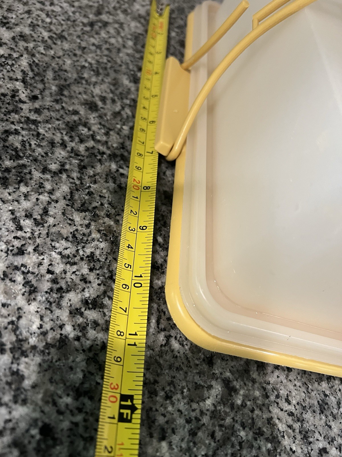 Vintage Tupperware Rectangular Plastic Cake Carrier