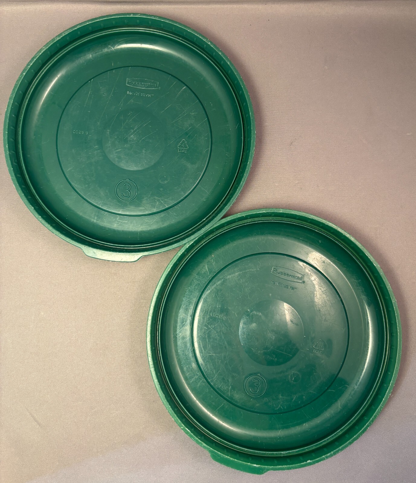 Rubbermaid Vintage Set 2 Servin’ Saver #3 6 Cup Round Clear Bowls Green Lid 0030