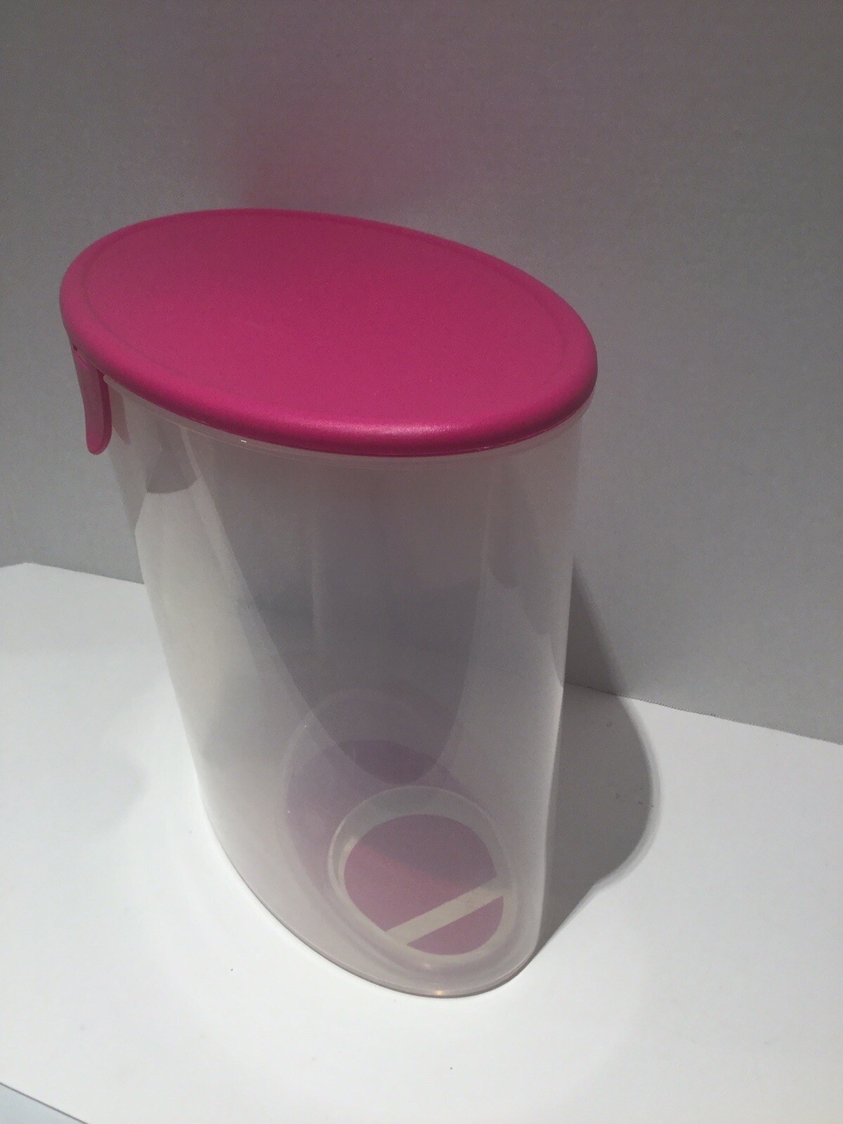 Tupperware FIFO First In First Out Cereal Storage Container 21 Cups Pink Lid New