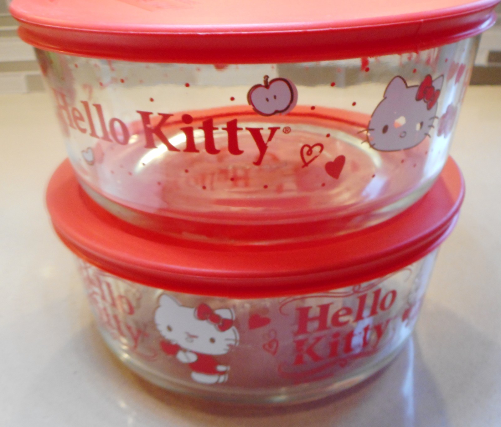 Pyrex Hello Kitty 2 Decorated Glass Food Storage Set Collectors Edition w/ Lids